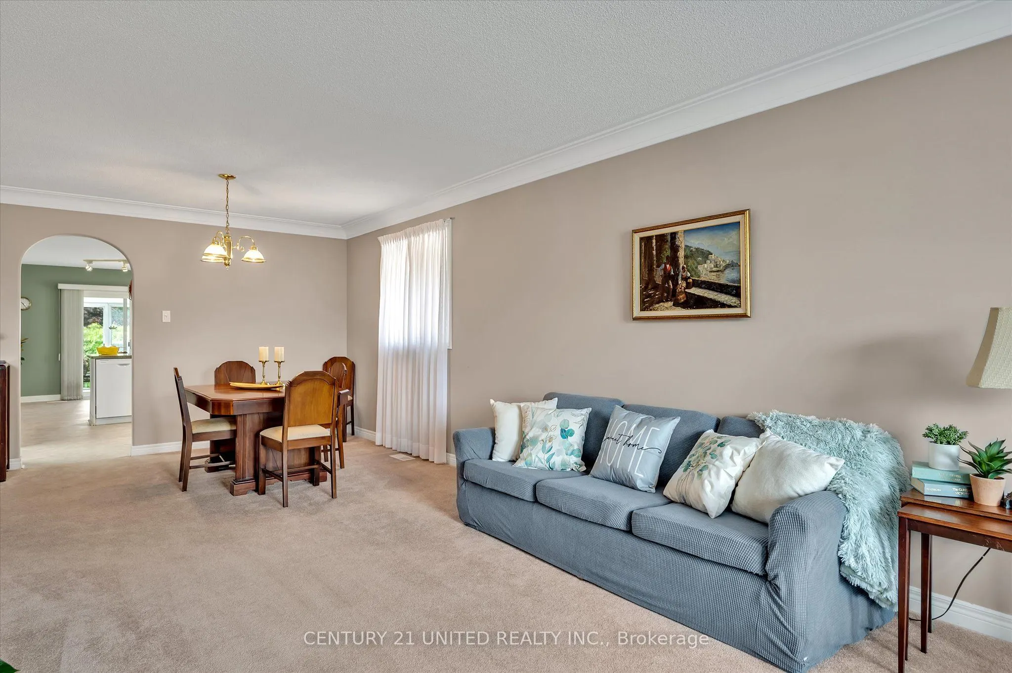 1329 White Crescent