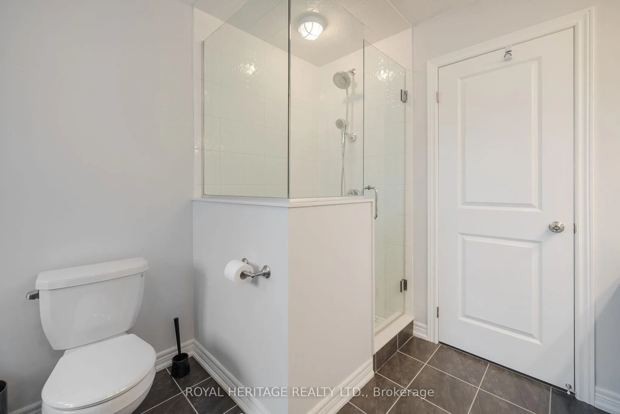 2 William Campbell Road