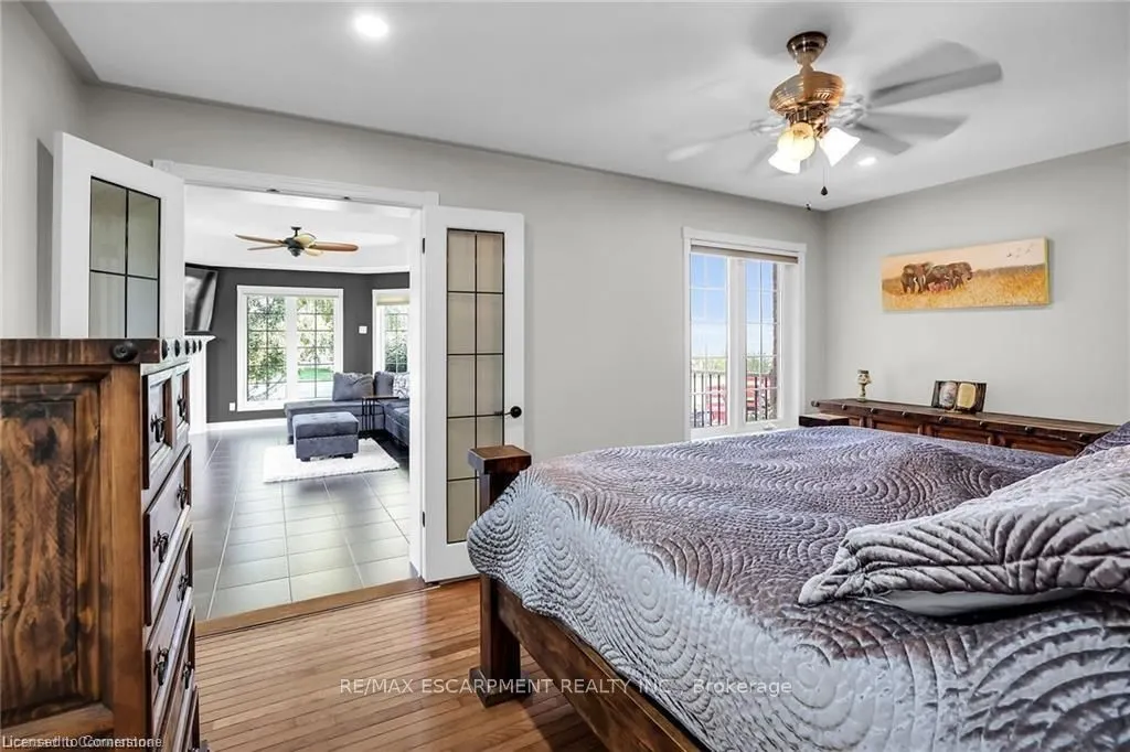 975 Foss Road