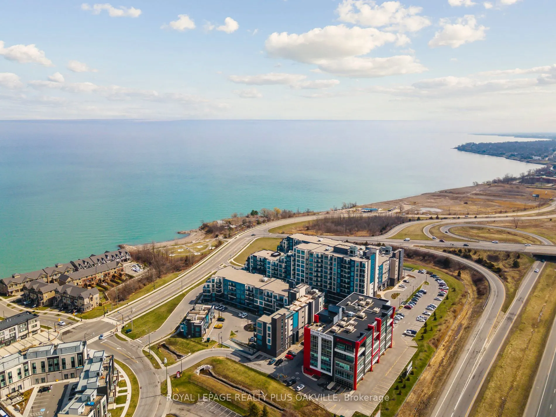 10 Concord Place #412