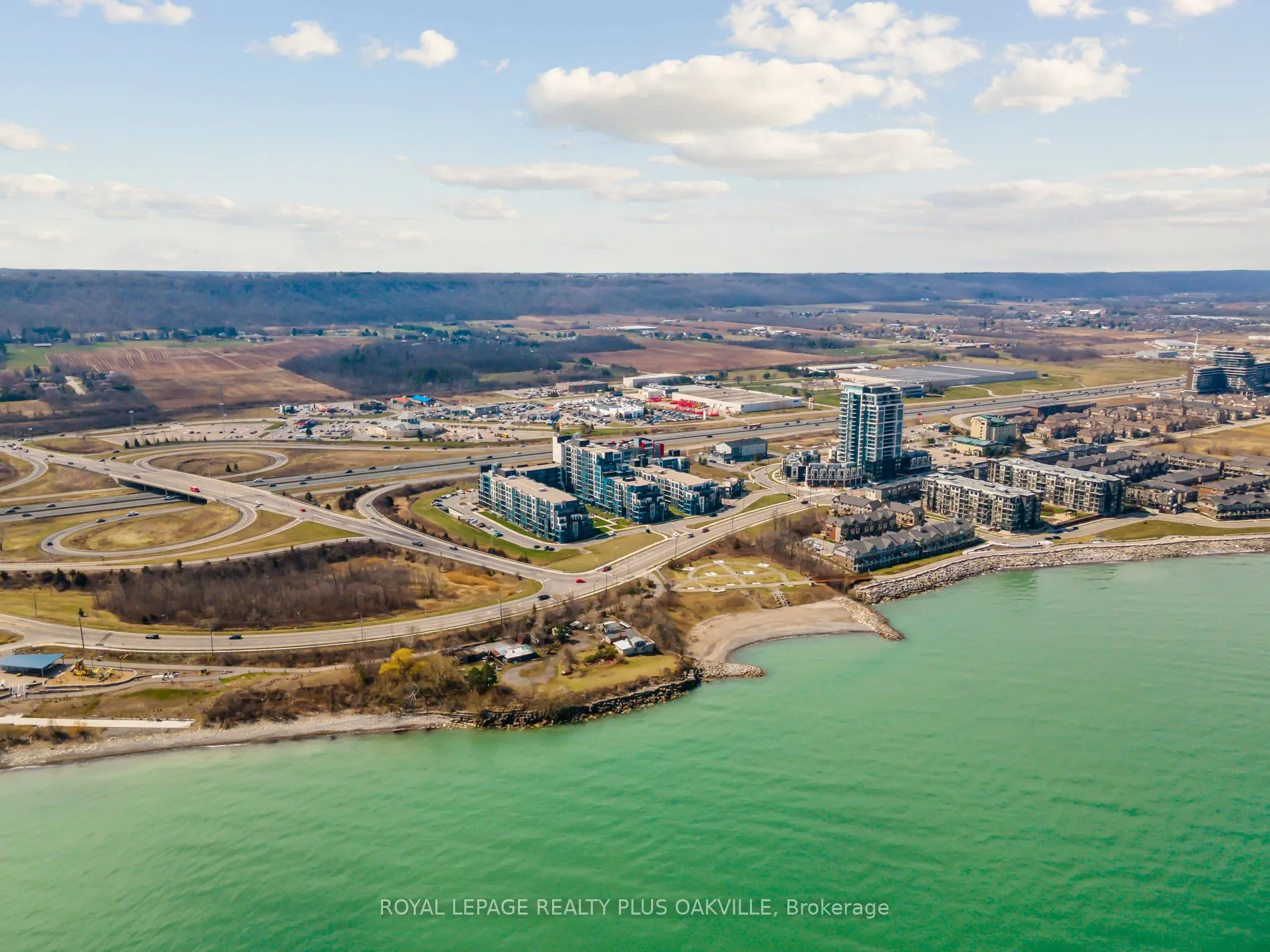 10 Concord Place #412