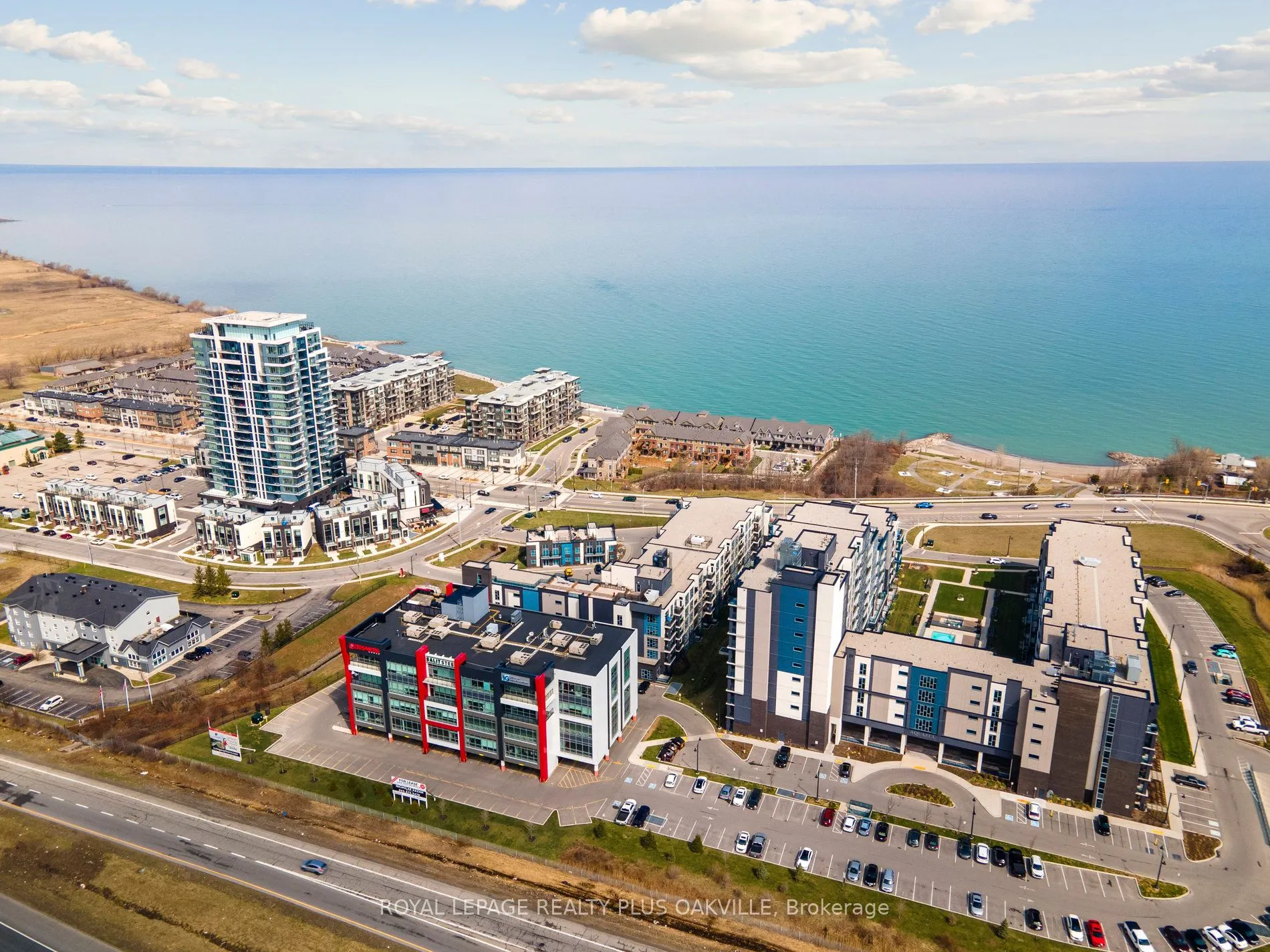 10 Concord Place #412