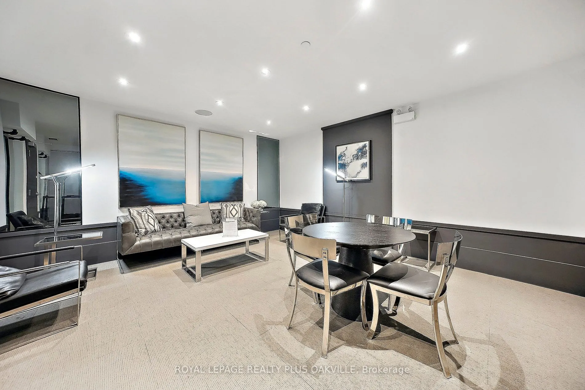 10 Concord Place #412