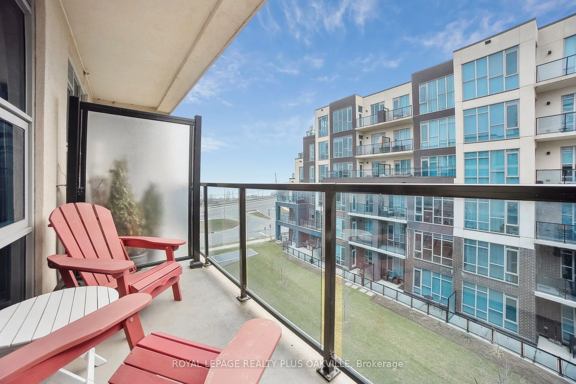10 Concord Place #412