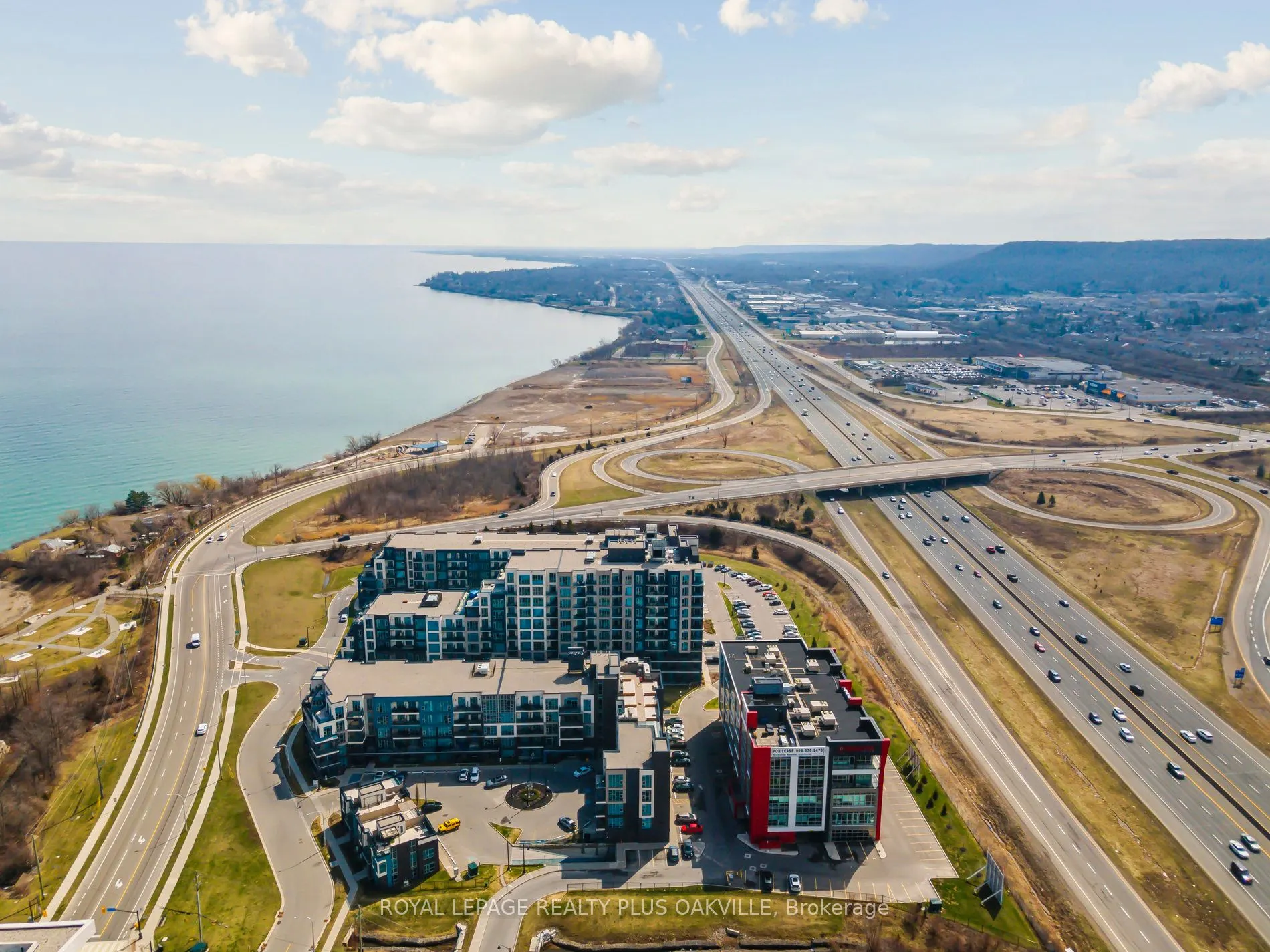 10 Concord Place #412