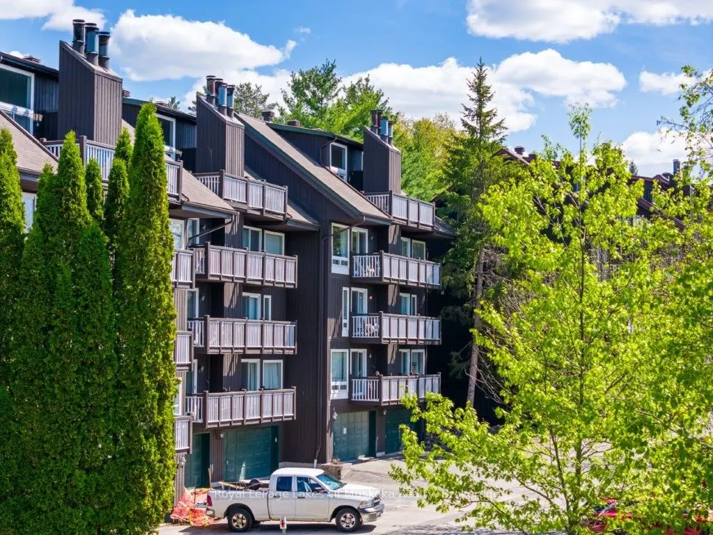 30 Turner Drive #15