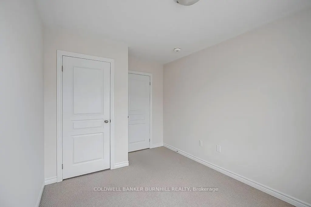 8 Hiscott Drive