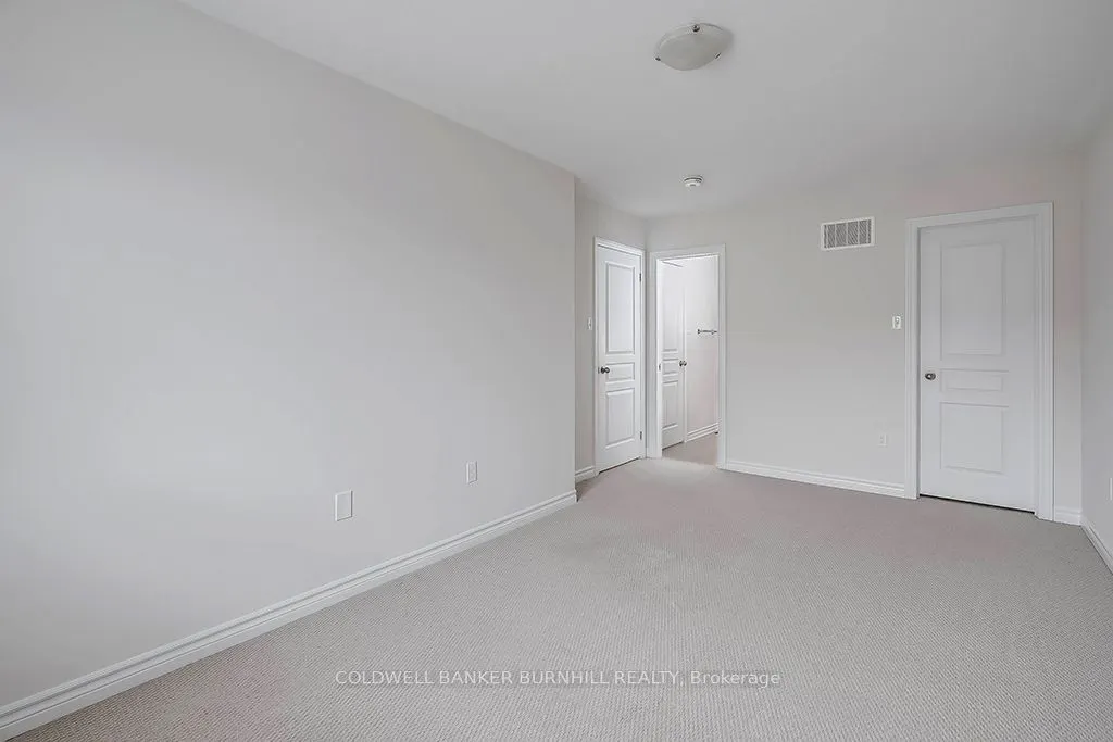 8 Hiscott Drive