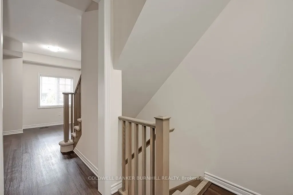 8 Hiscott Drive
