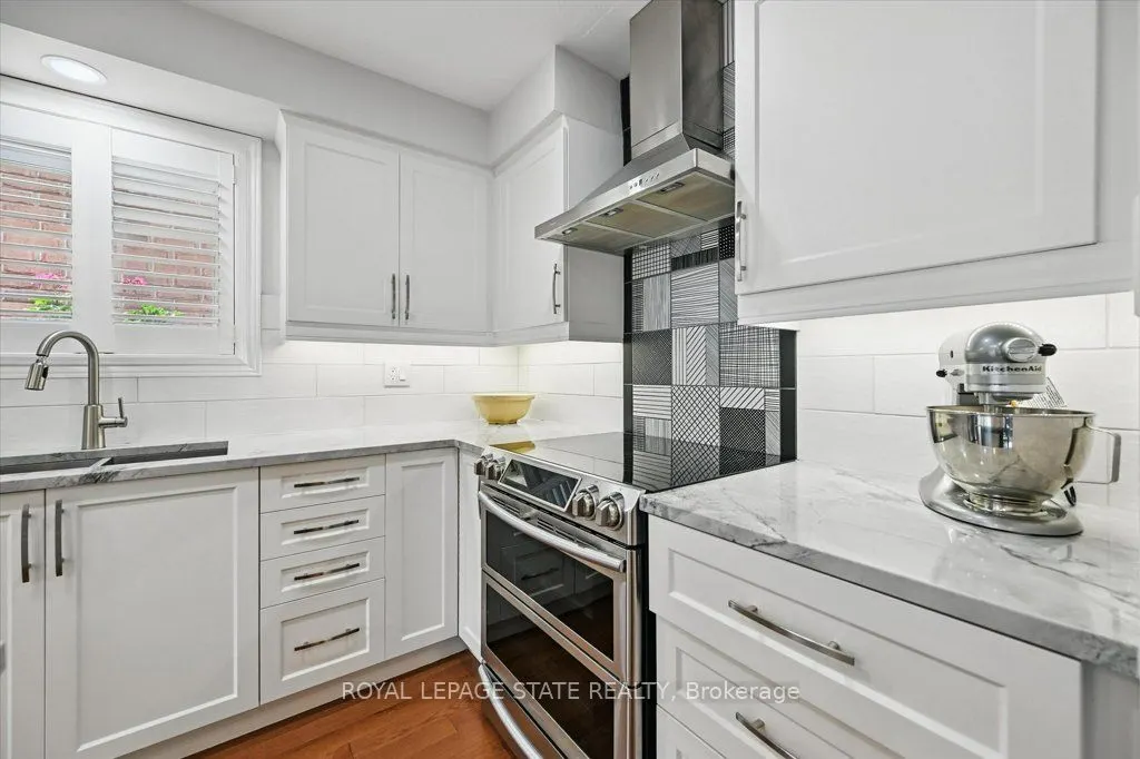 62 Valridge Drive