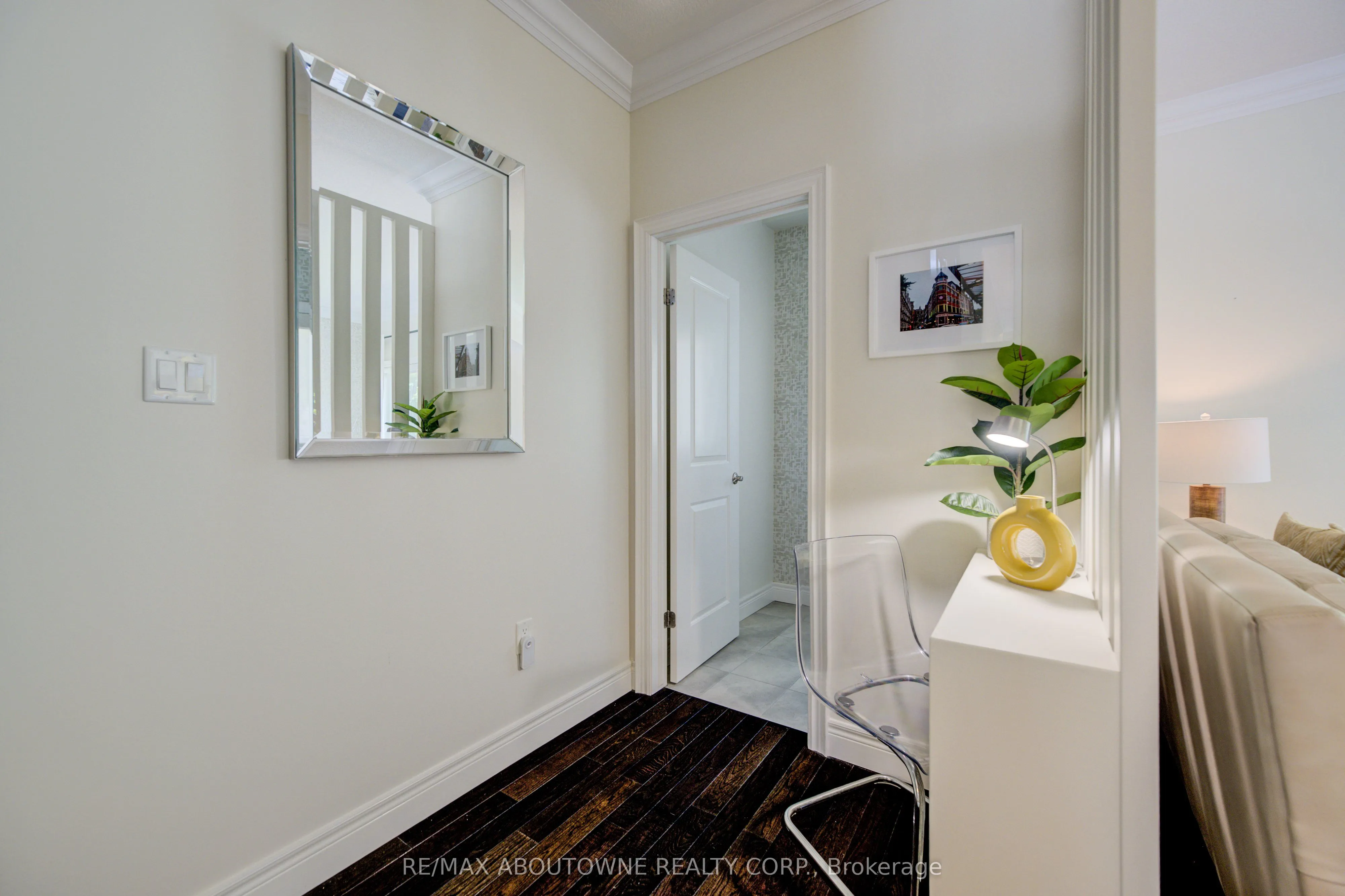 44 Flamboro Street, #7