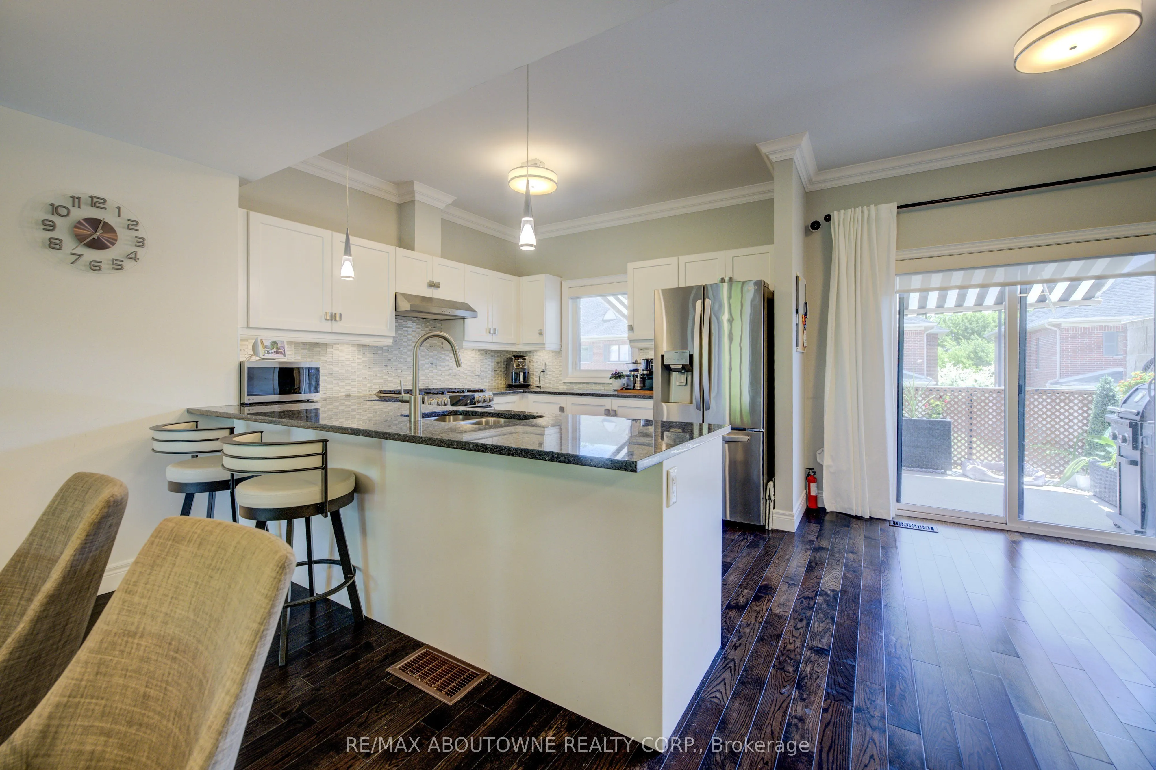44 Flamboro Street, #7