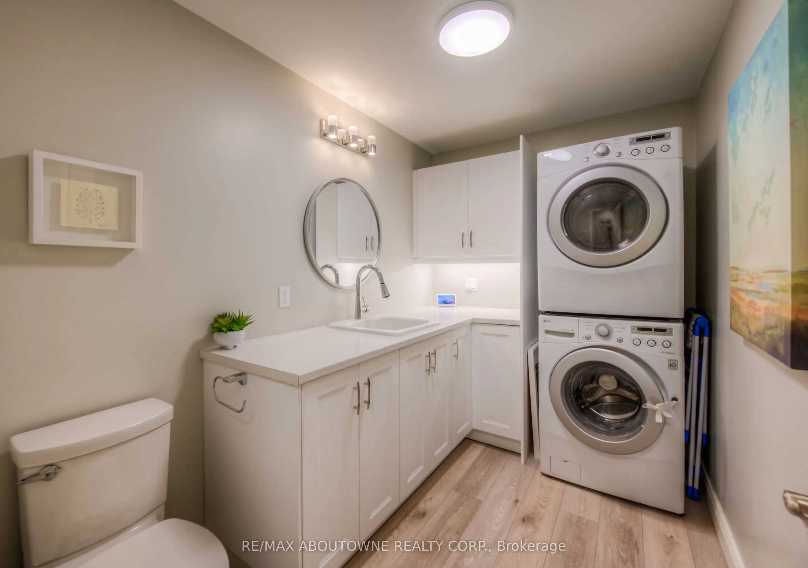 44 Flamboro Street, #7