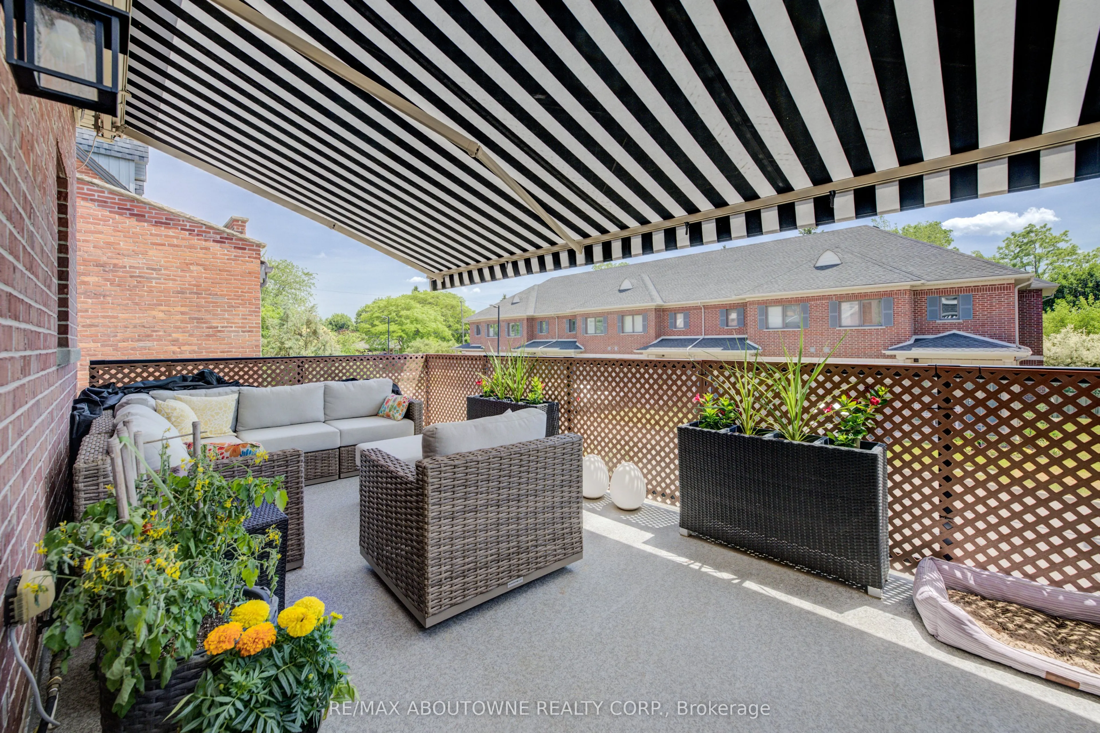 44 Flamboro Street, #7