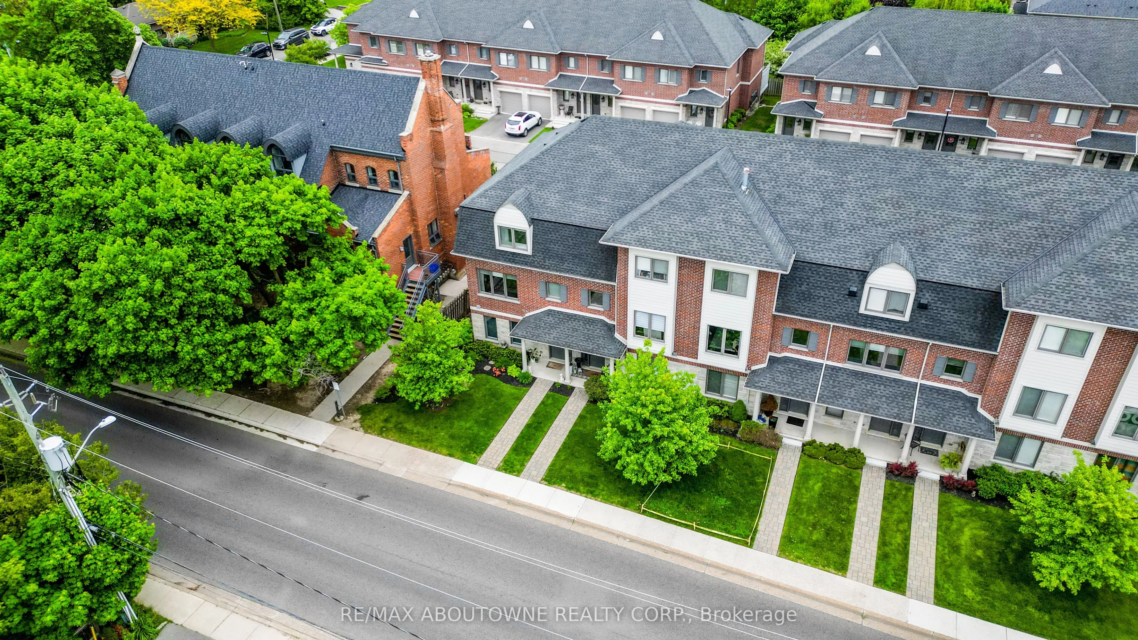 44 Flamboro Street, #7