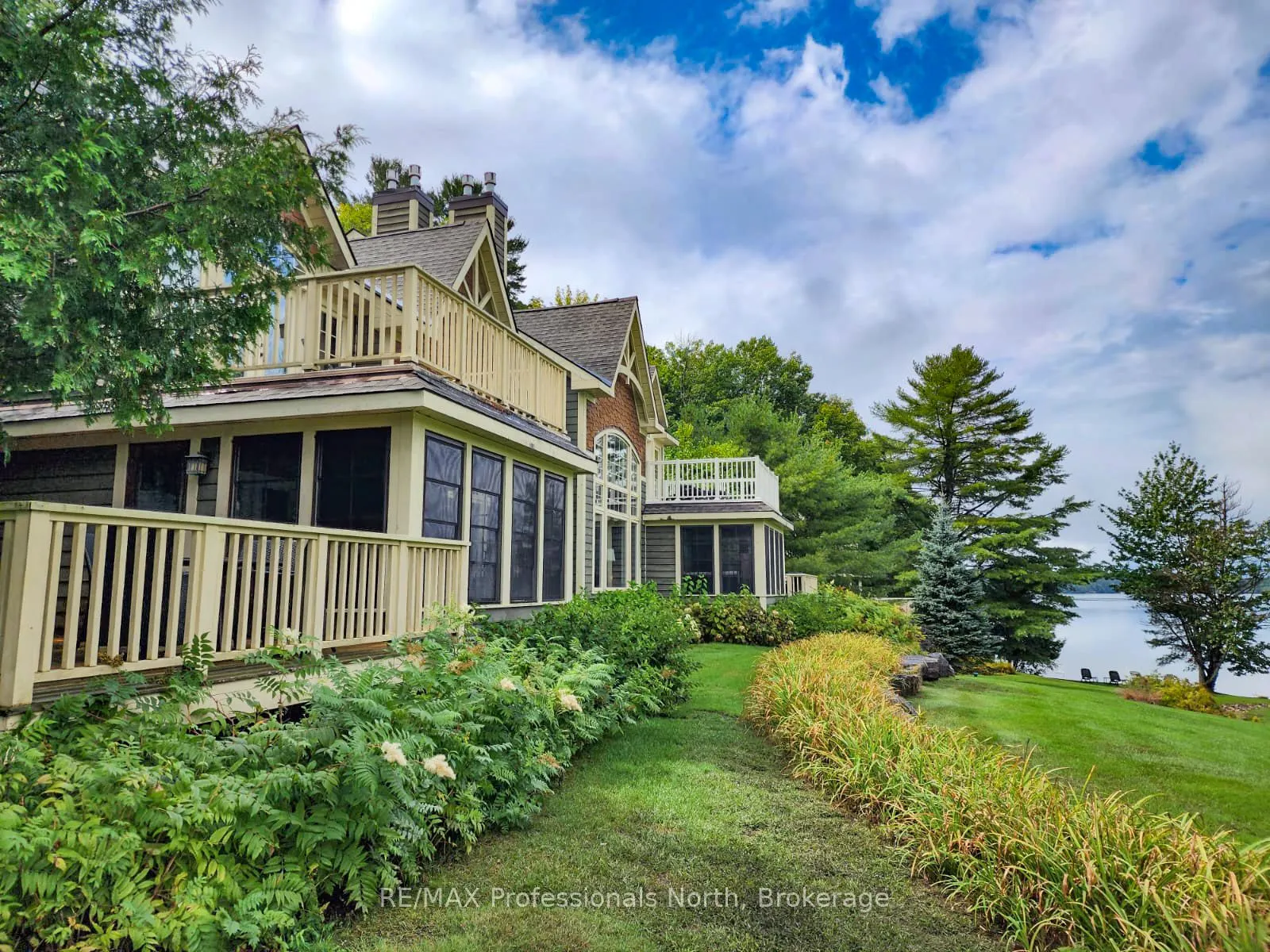 3876 MUSKOKA ROAD 118, #Sandfield 2, Week 10