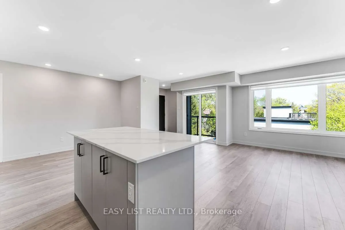 152 Springhurst Avenue, #3