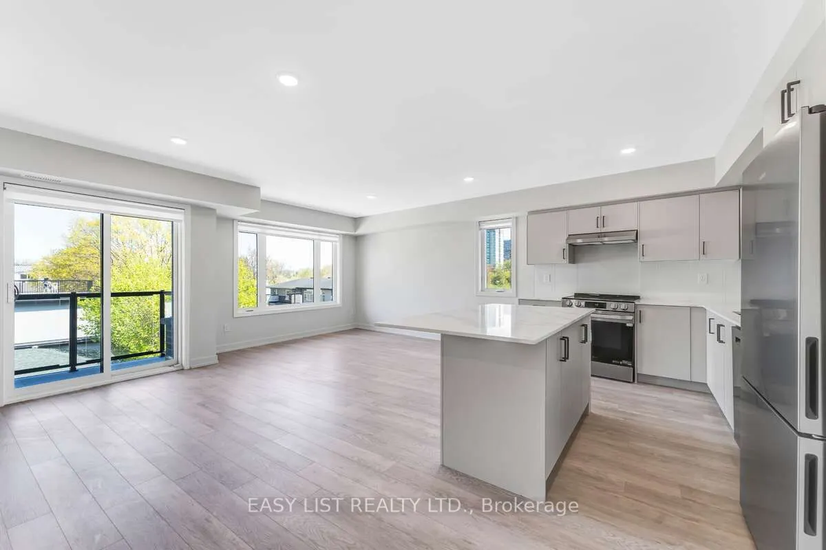 152 Springhurst Avenue, #3