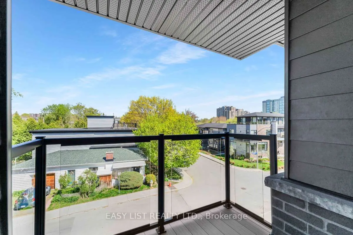 152 Springhurst Avenue, #3