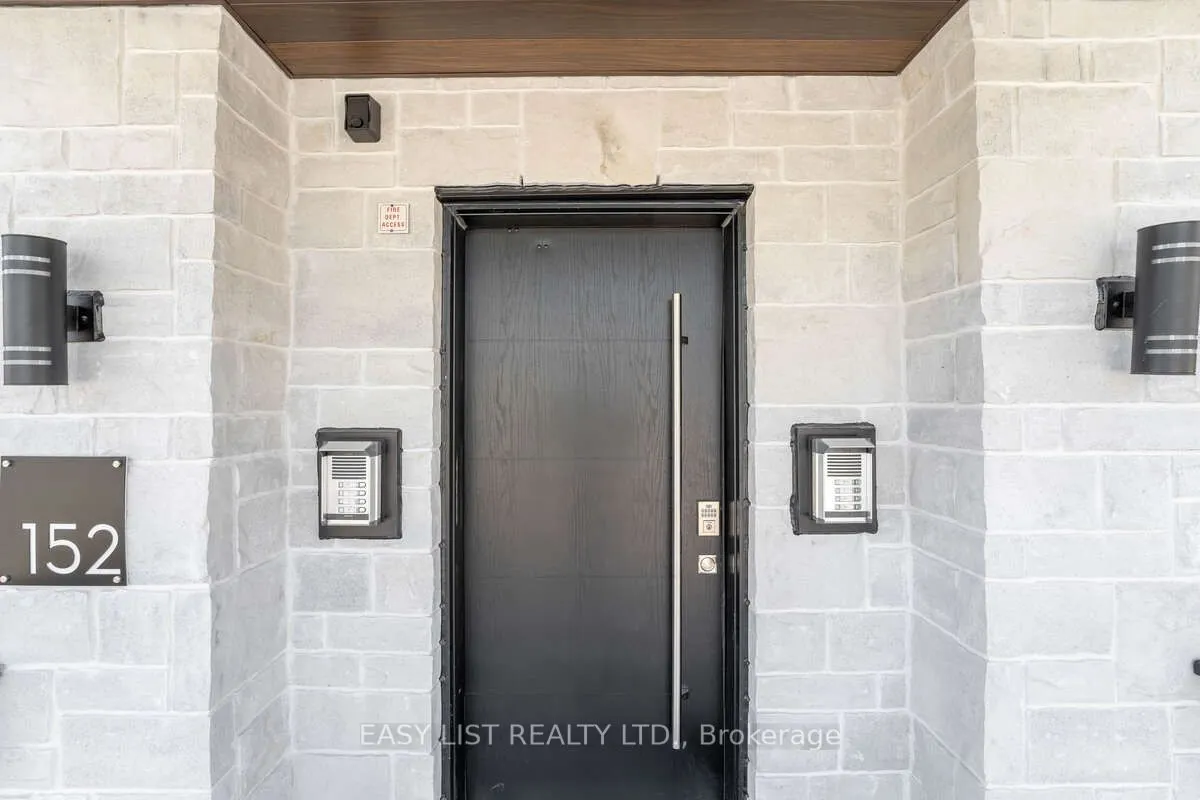 152 Springhurst Avenue, #3
