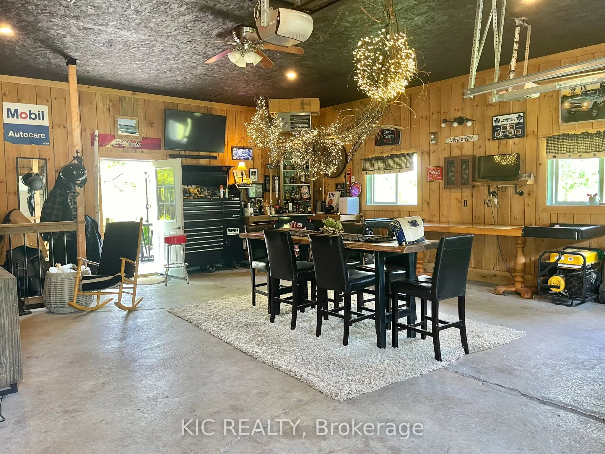 556 Fifth Line Rd Dum Road