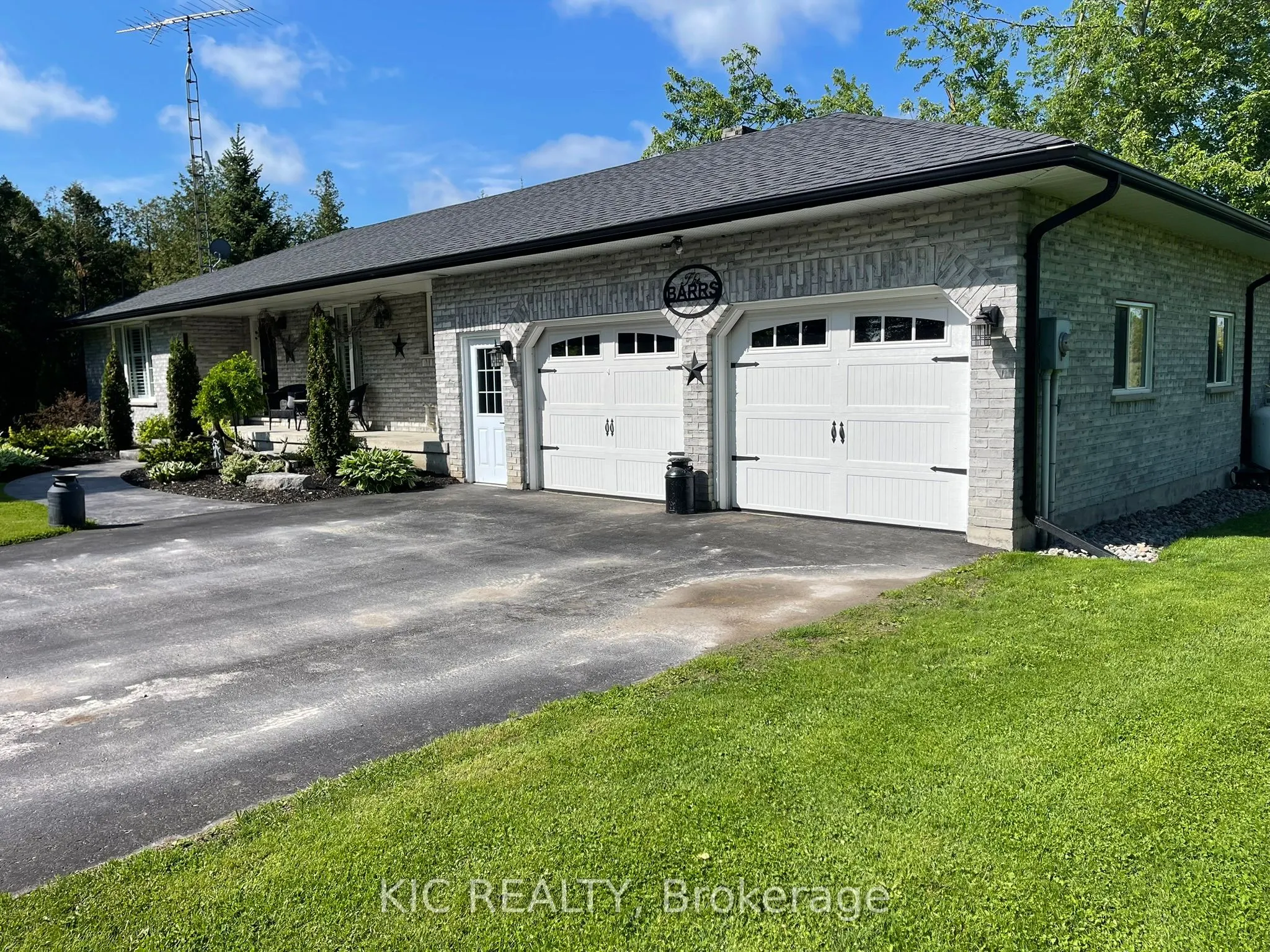 556 Fifth Line Rd Dum Road