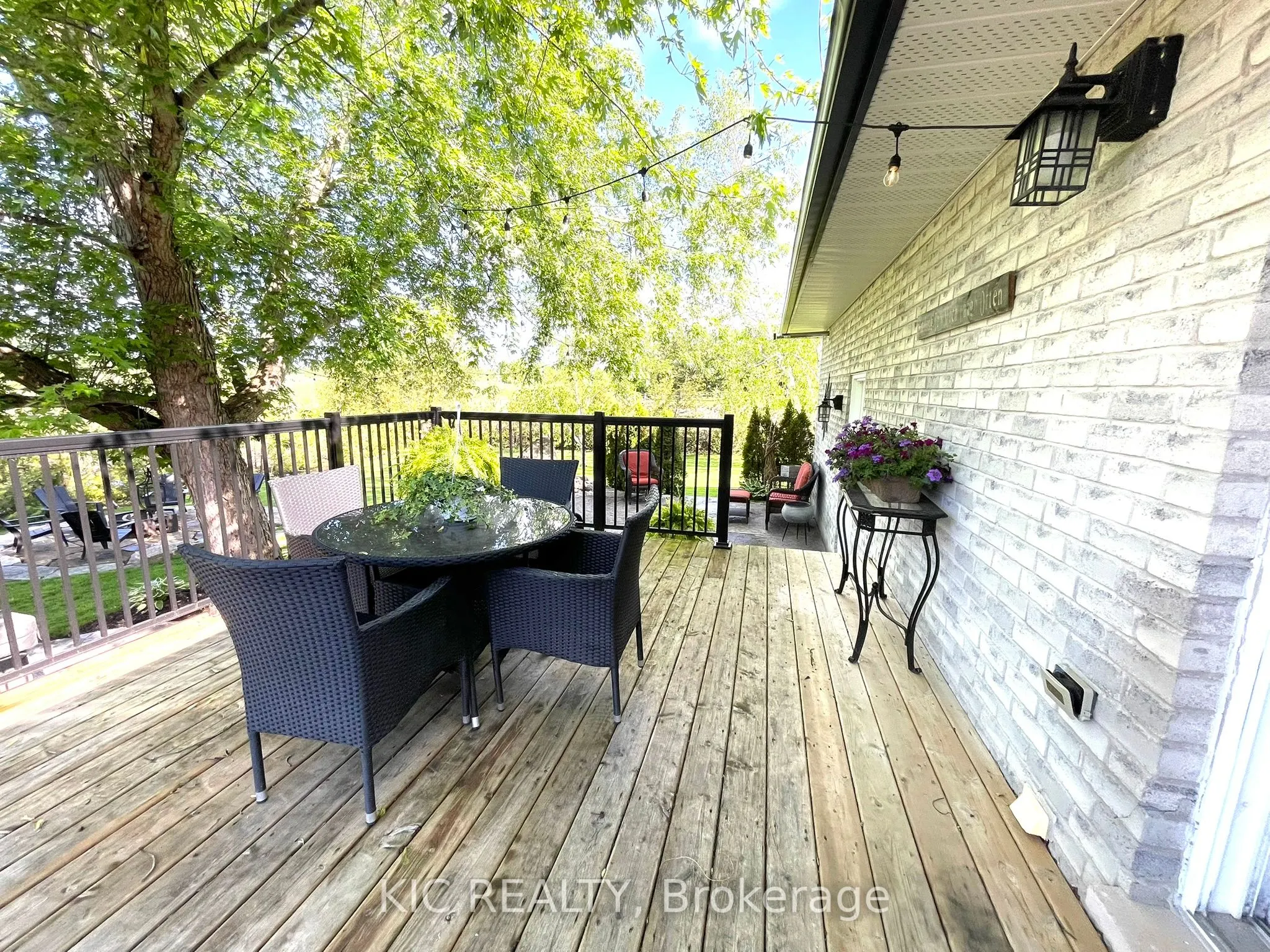 556 Fifth Line Rd Dum Road