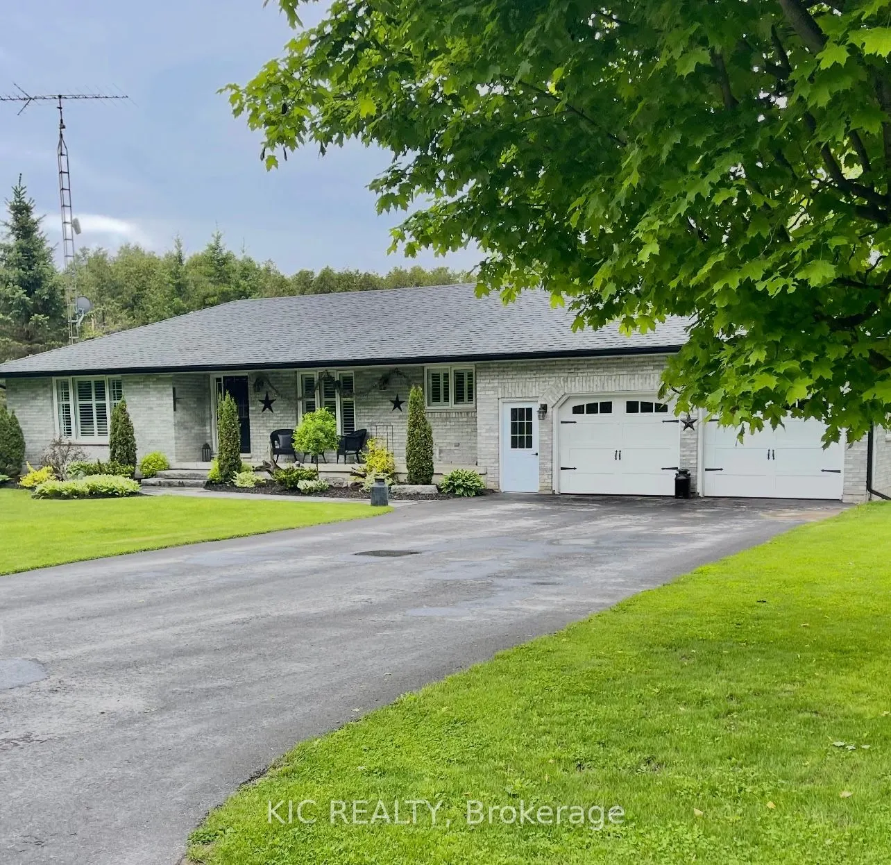 556 Fifth Line Rd Dum Road