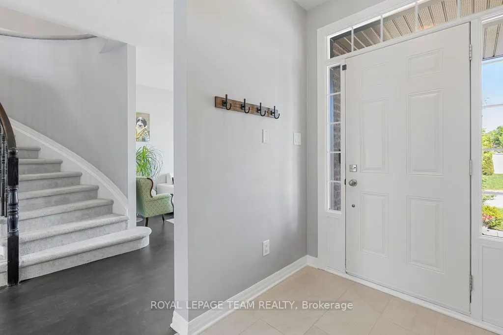 677 SUNBURST Street