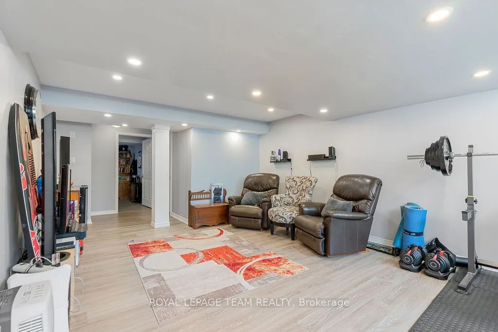677 SUNBURST Street
