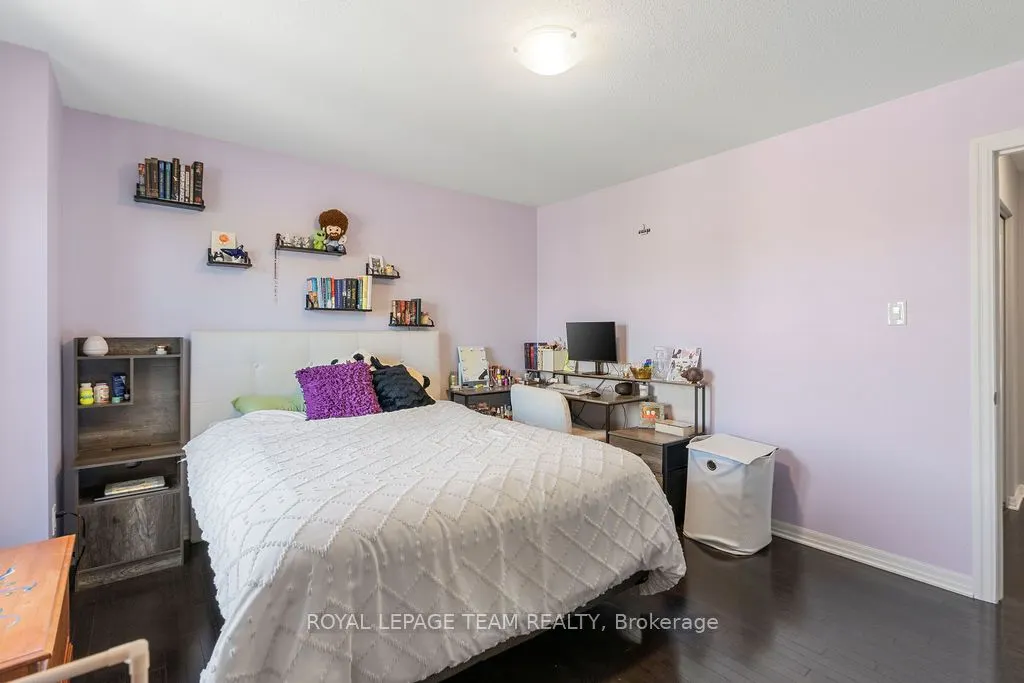 677 SUNBURST Street