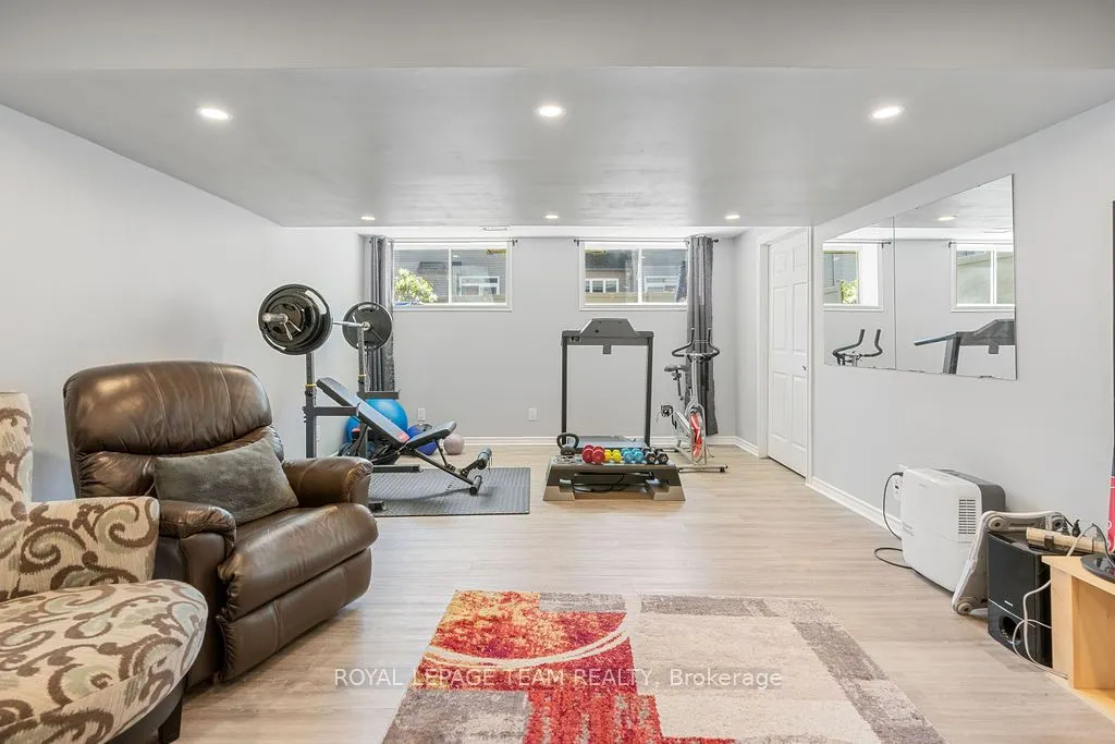 677 SUNBURST Street