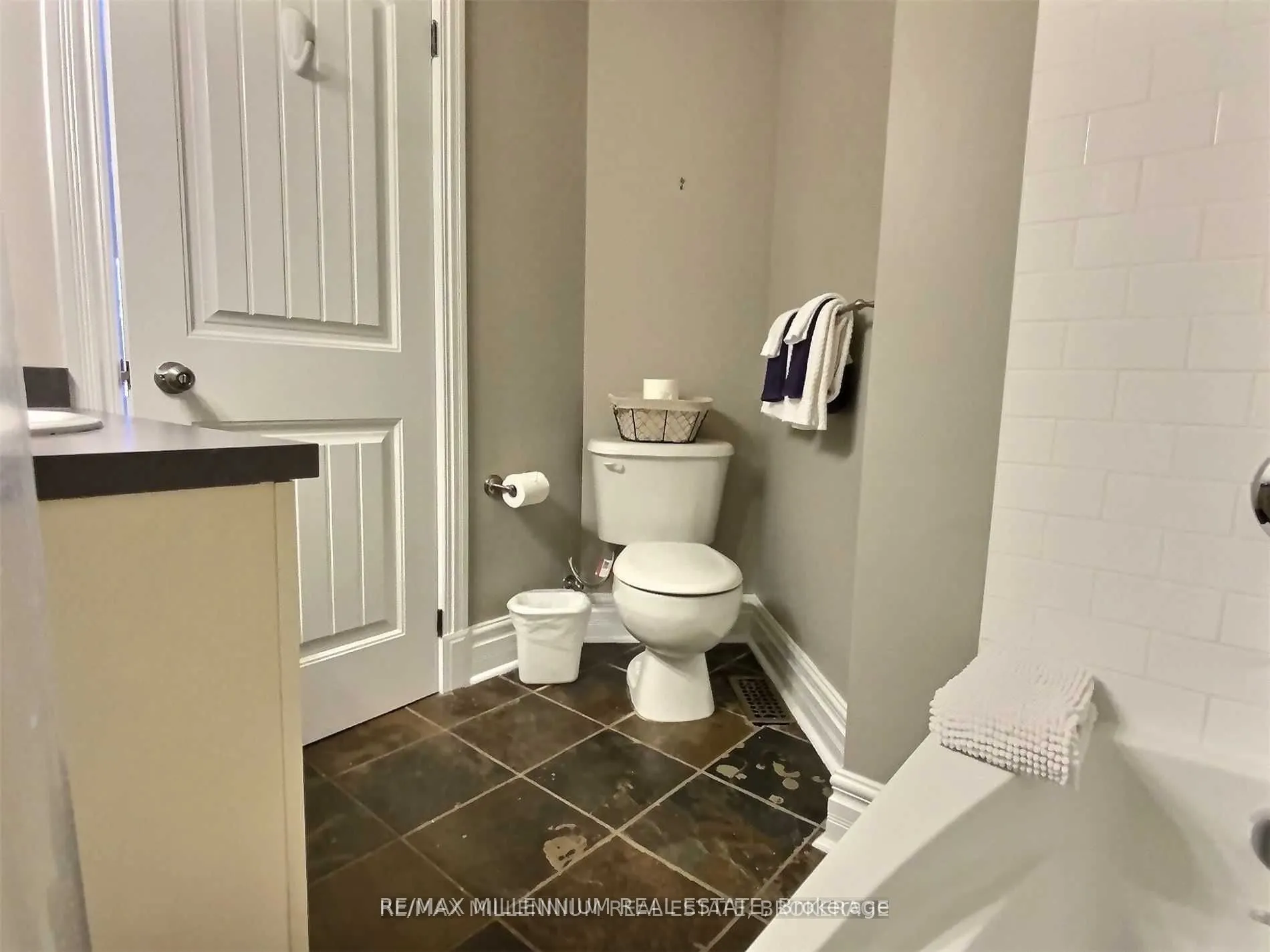 171 Snowbridge Way, #141