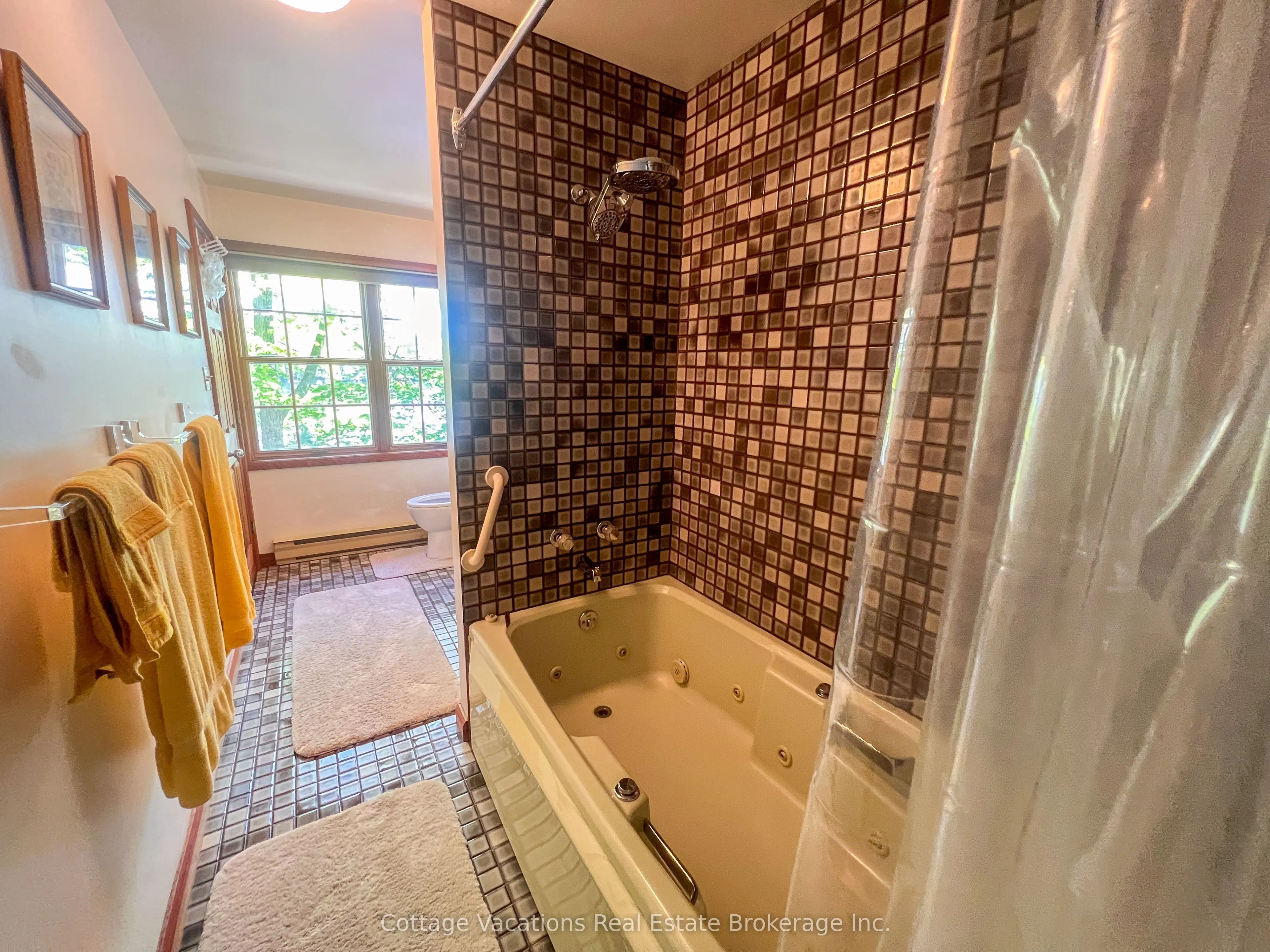 1120 Ferndale Road