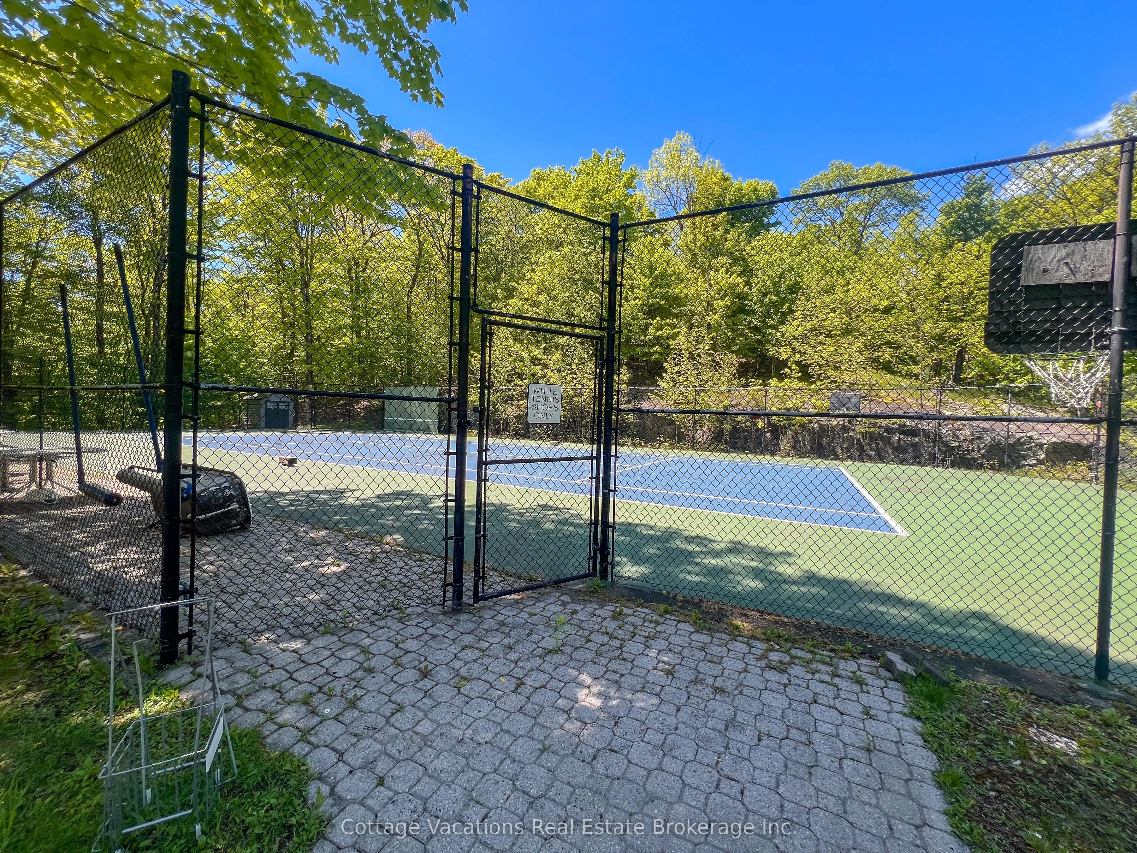 1120 Ferndale Road
