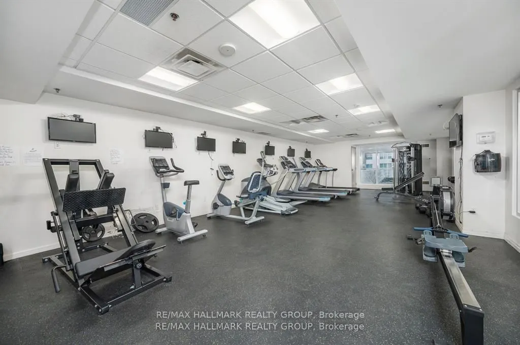 195 Besserer Street, #2701