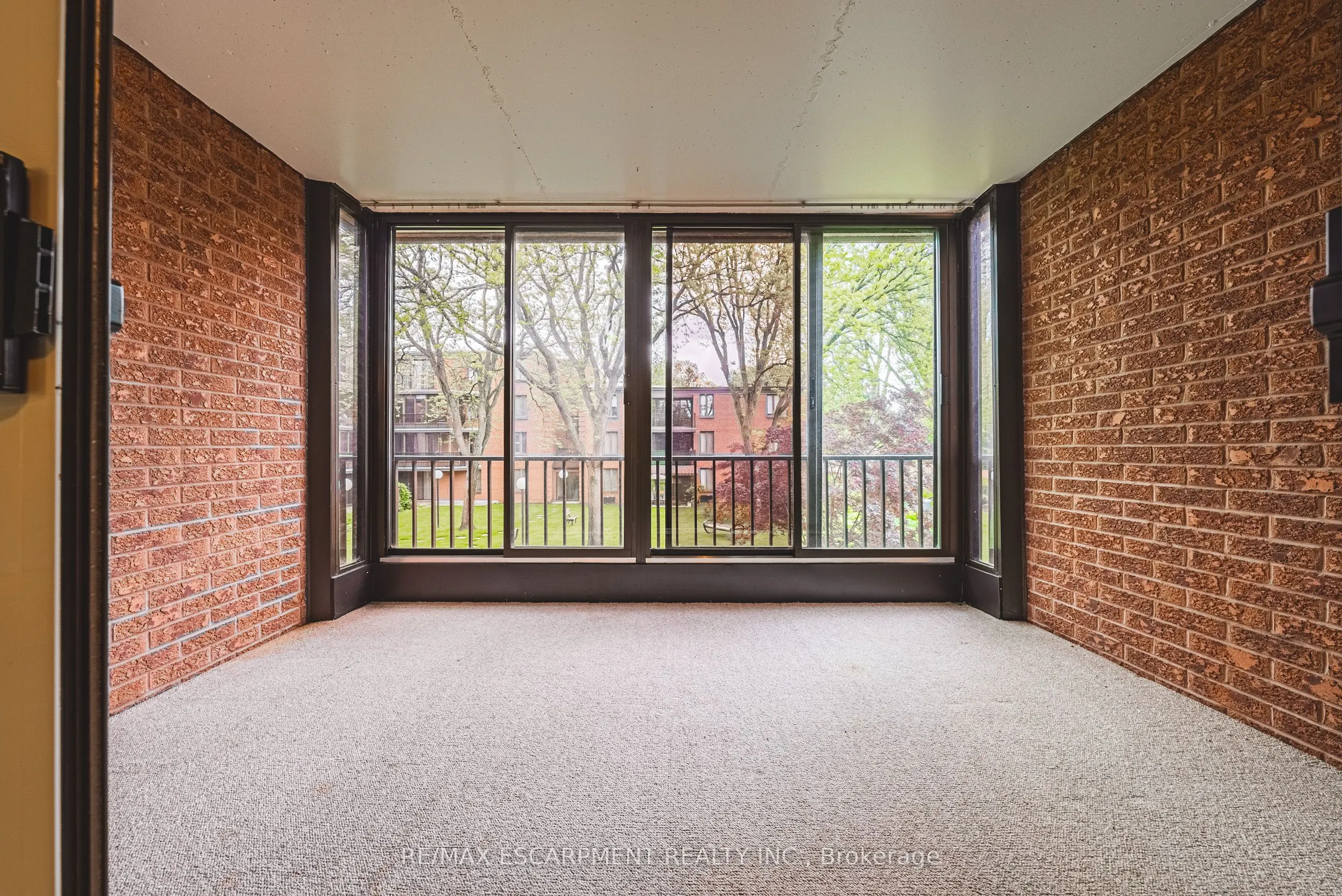 150 WILSON Street W, #215