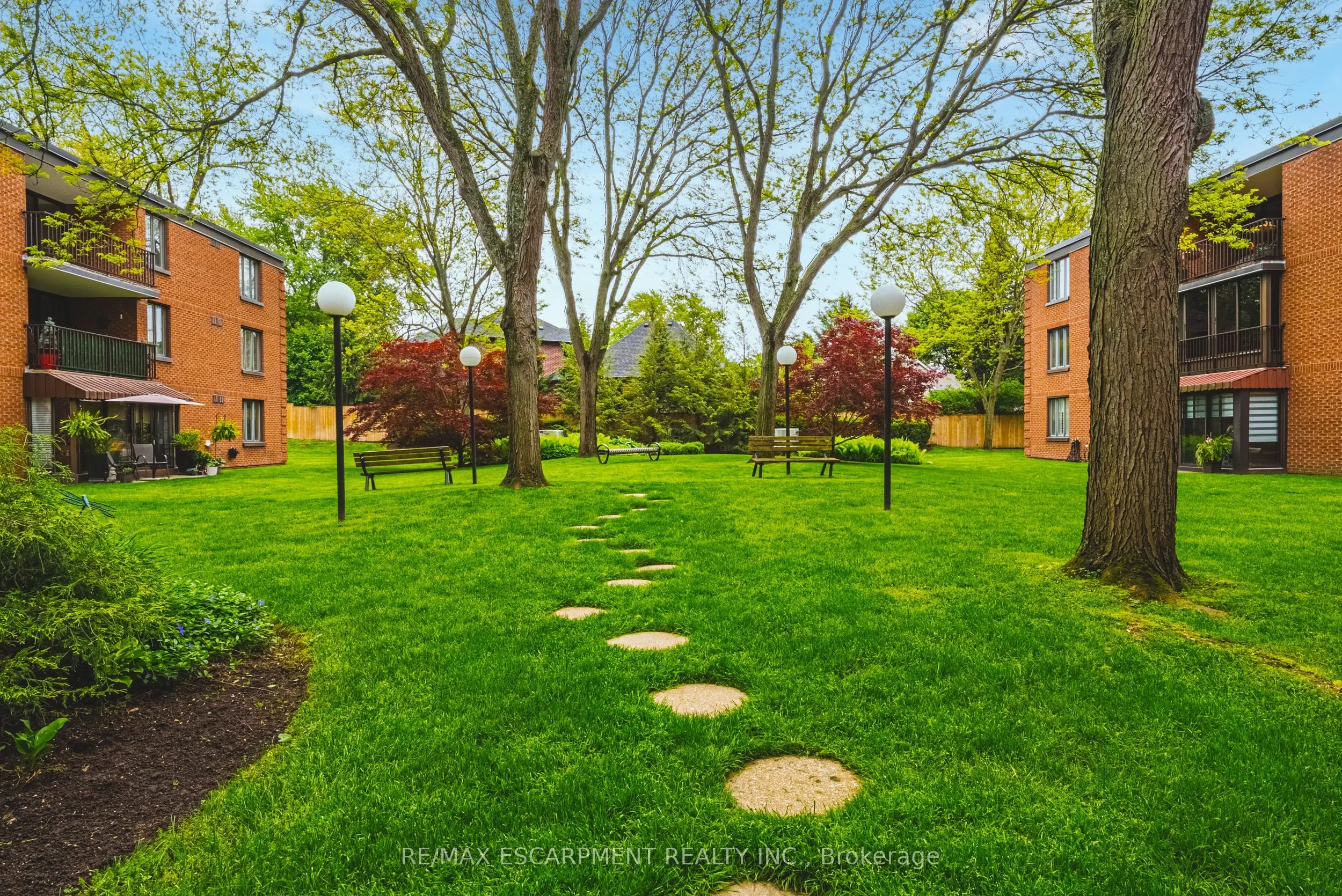 150 WILSON Street W, #215