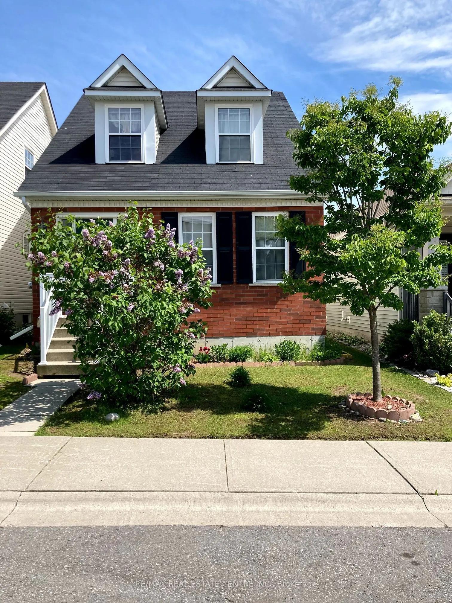 70 Greenaway Circle N