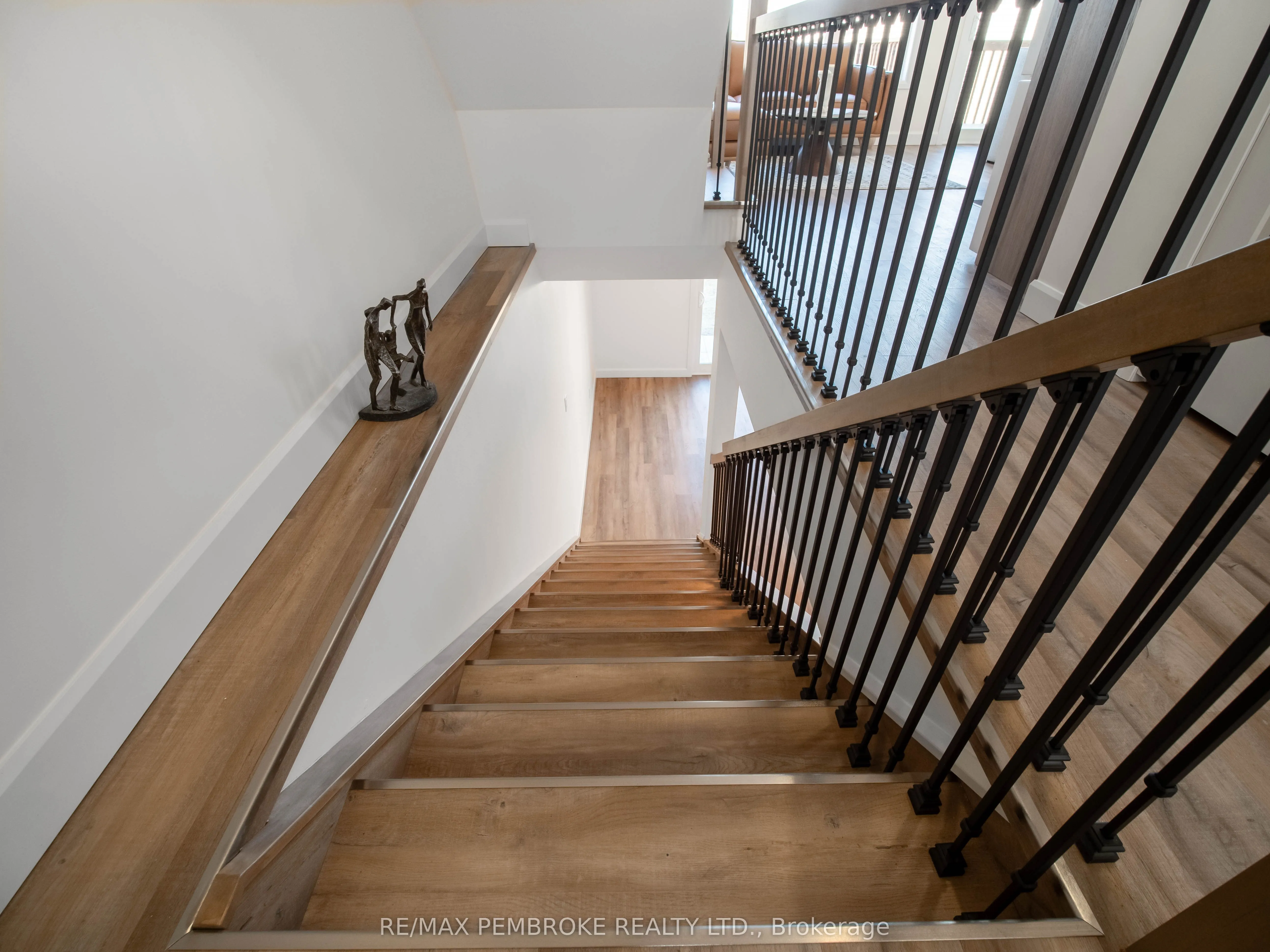 9 NORTHBROOK Street