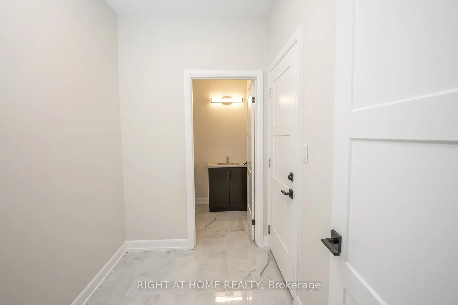 3909 Mitchell Crescent