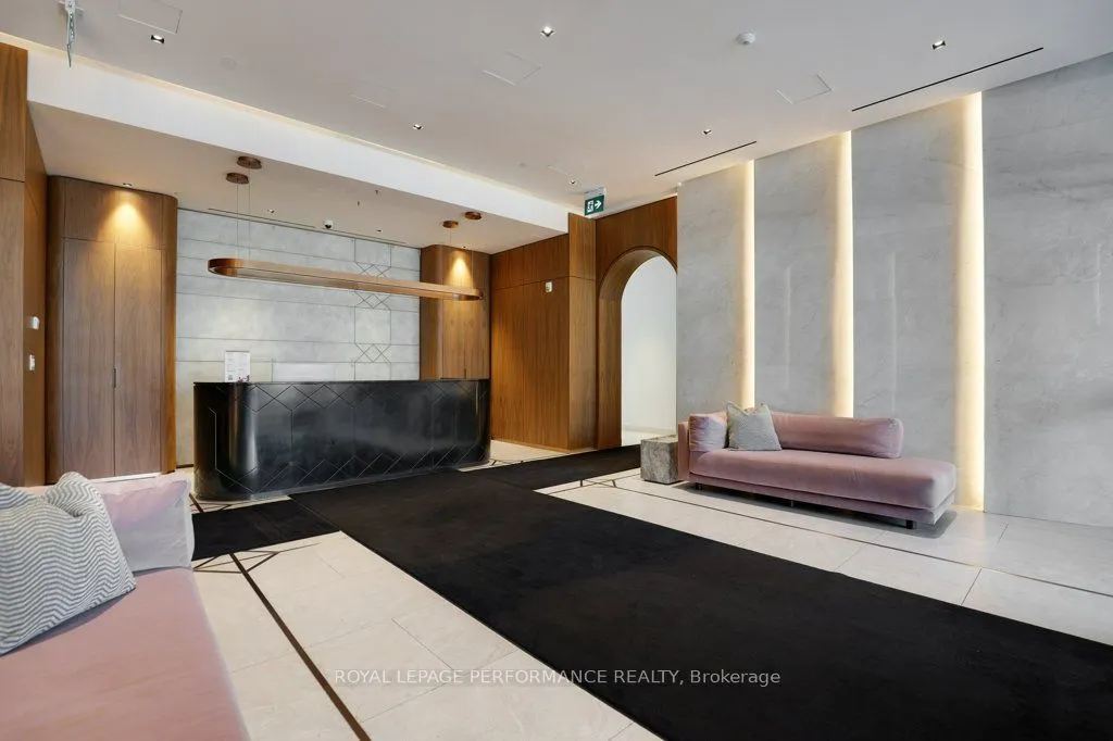 560 Rideau Street, #517