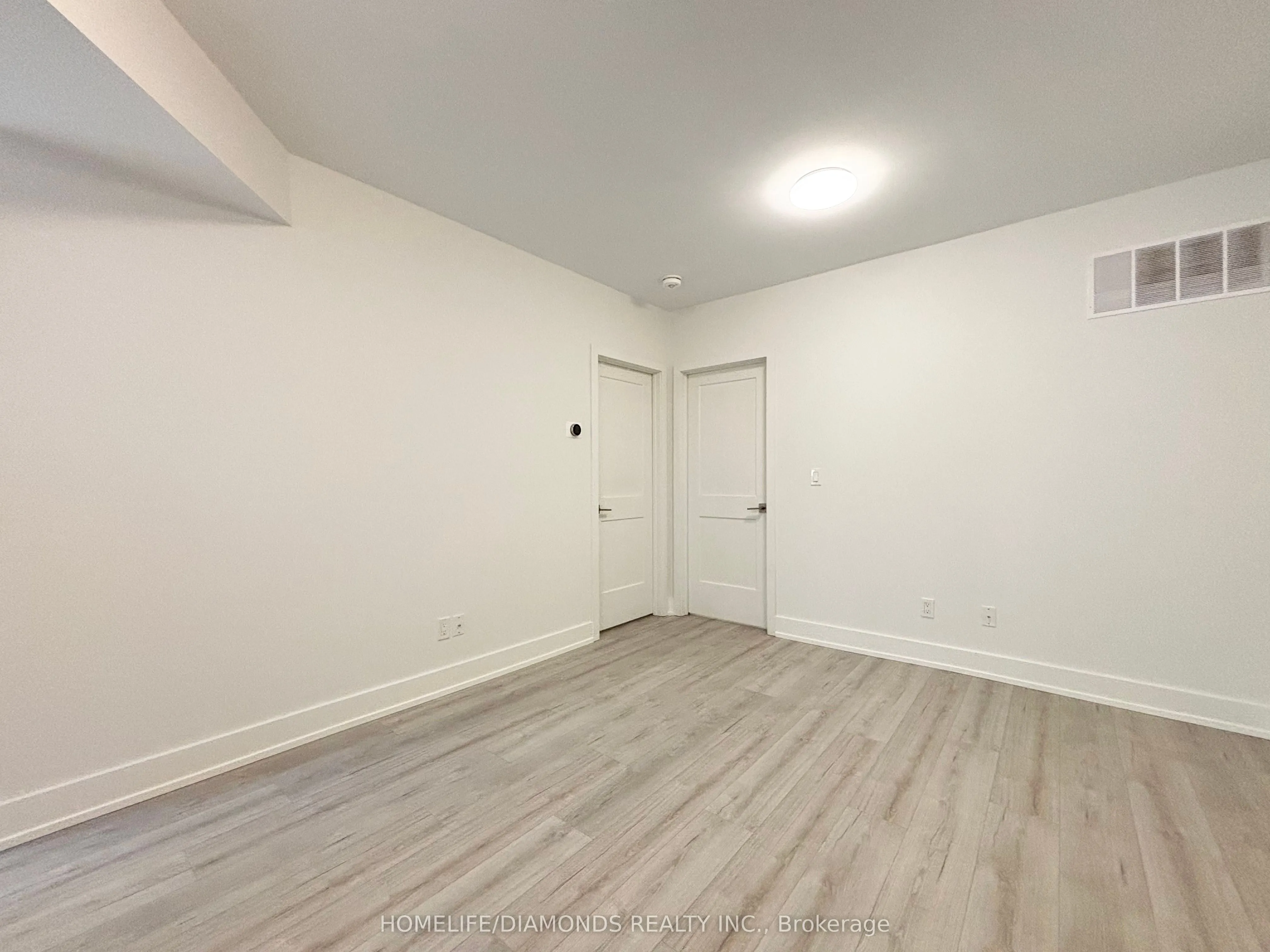 6065 MCLEOD Road, #101
