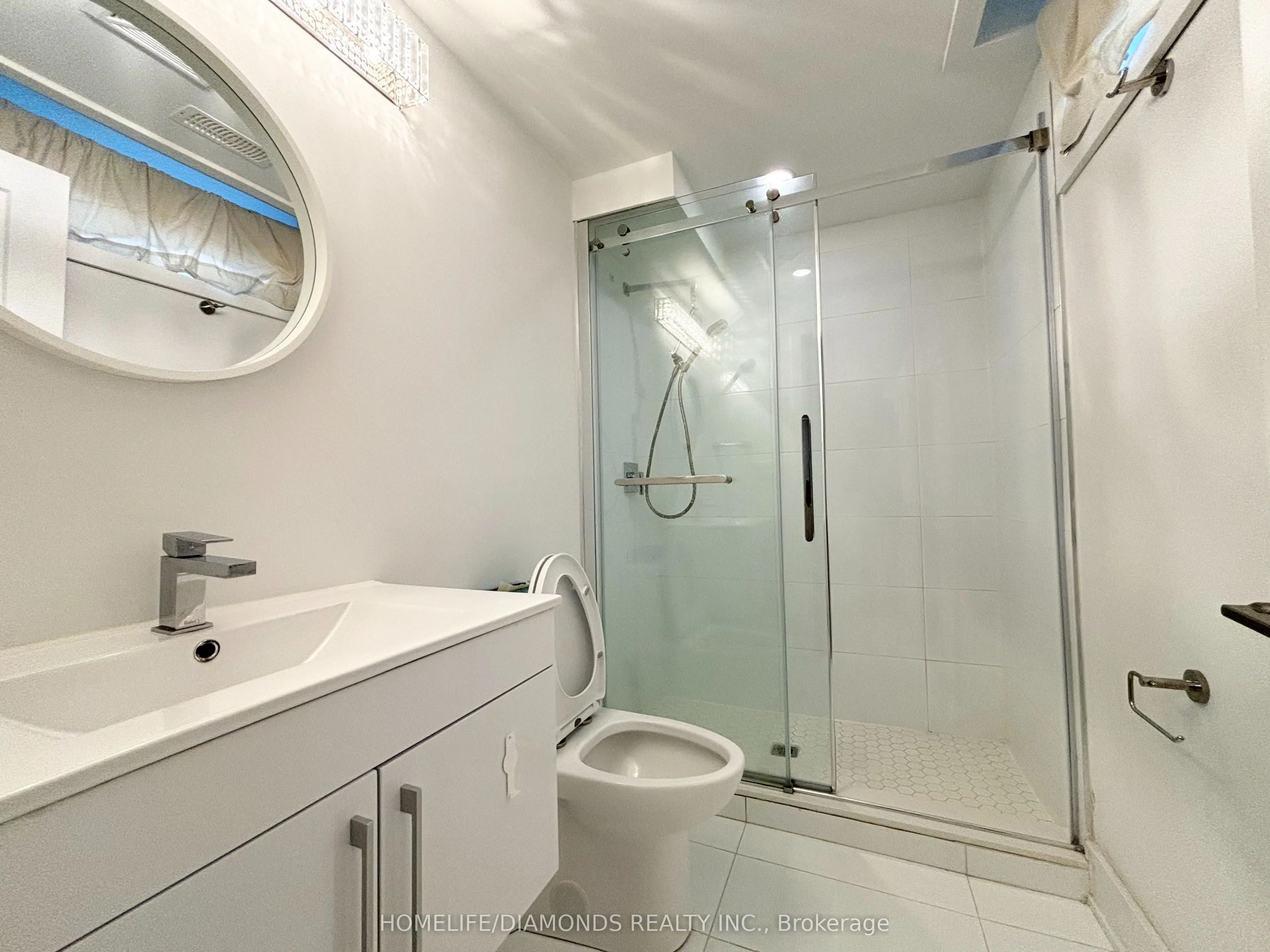 6065 MCLEOD Road, #101