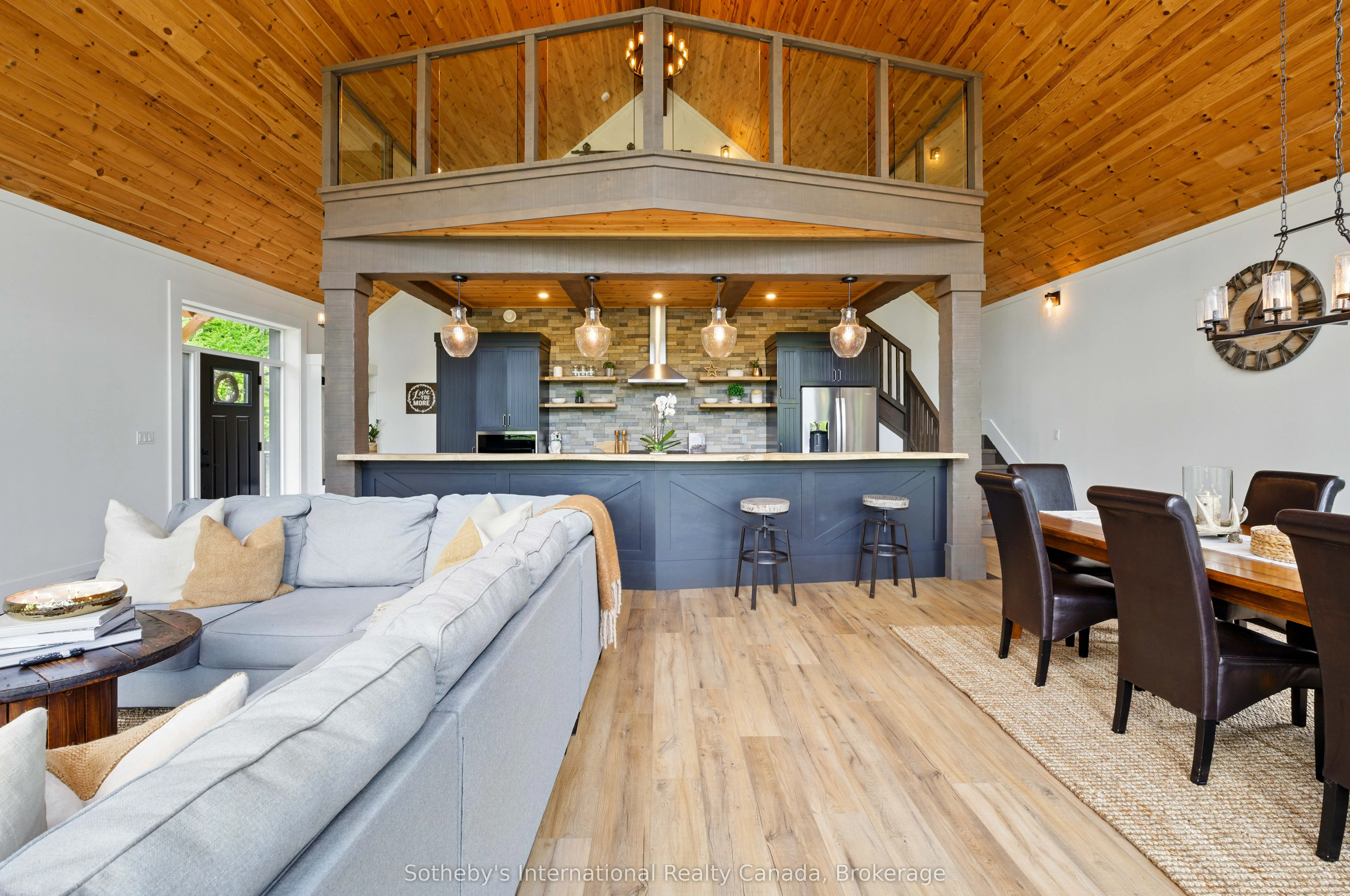 1241 Northshore Road