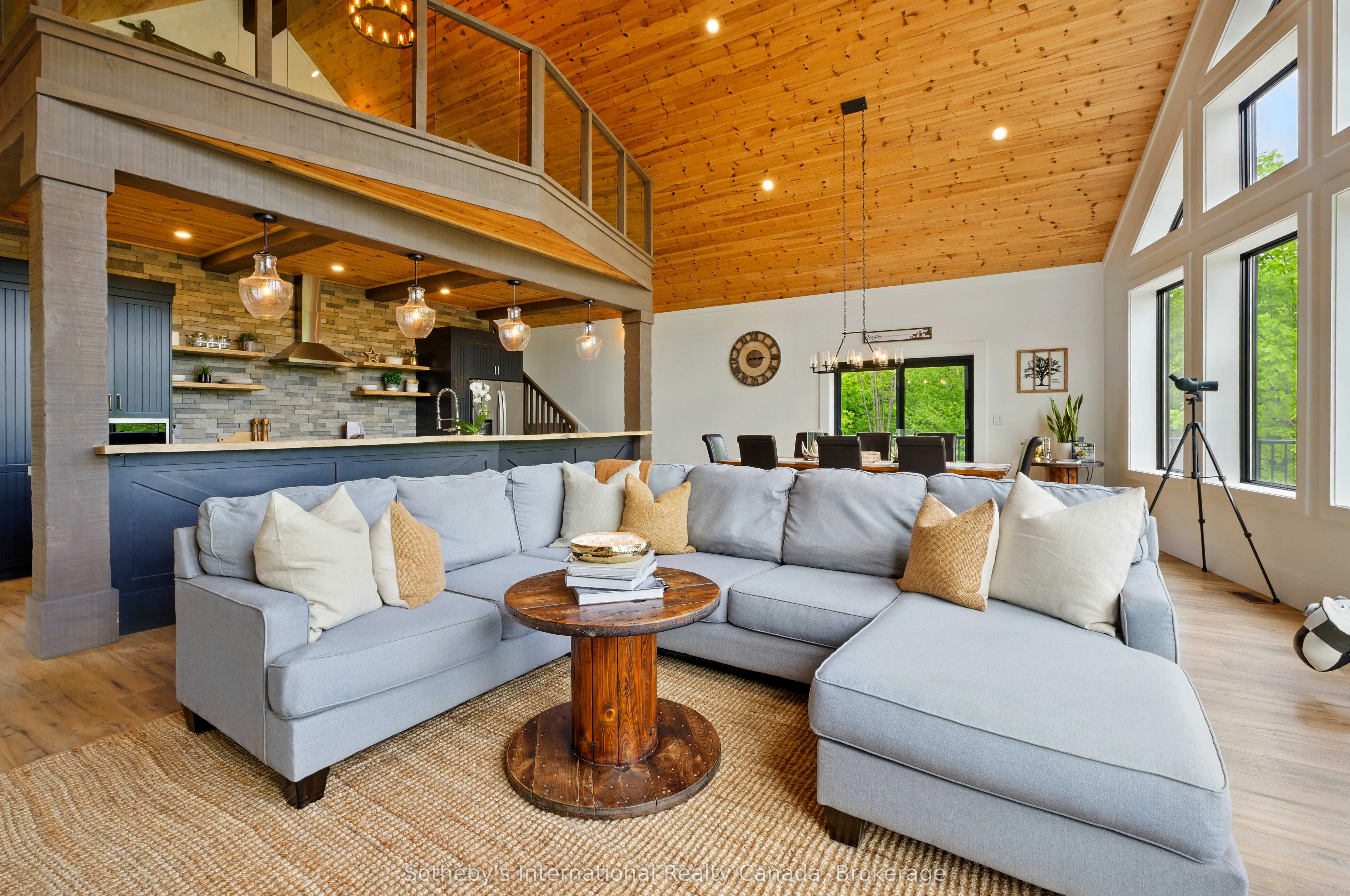 1241 Northshore Road