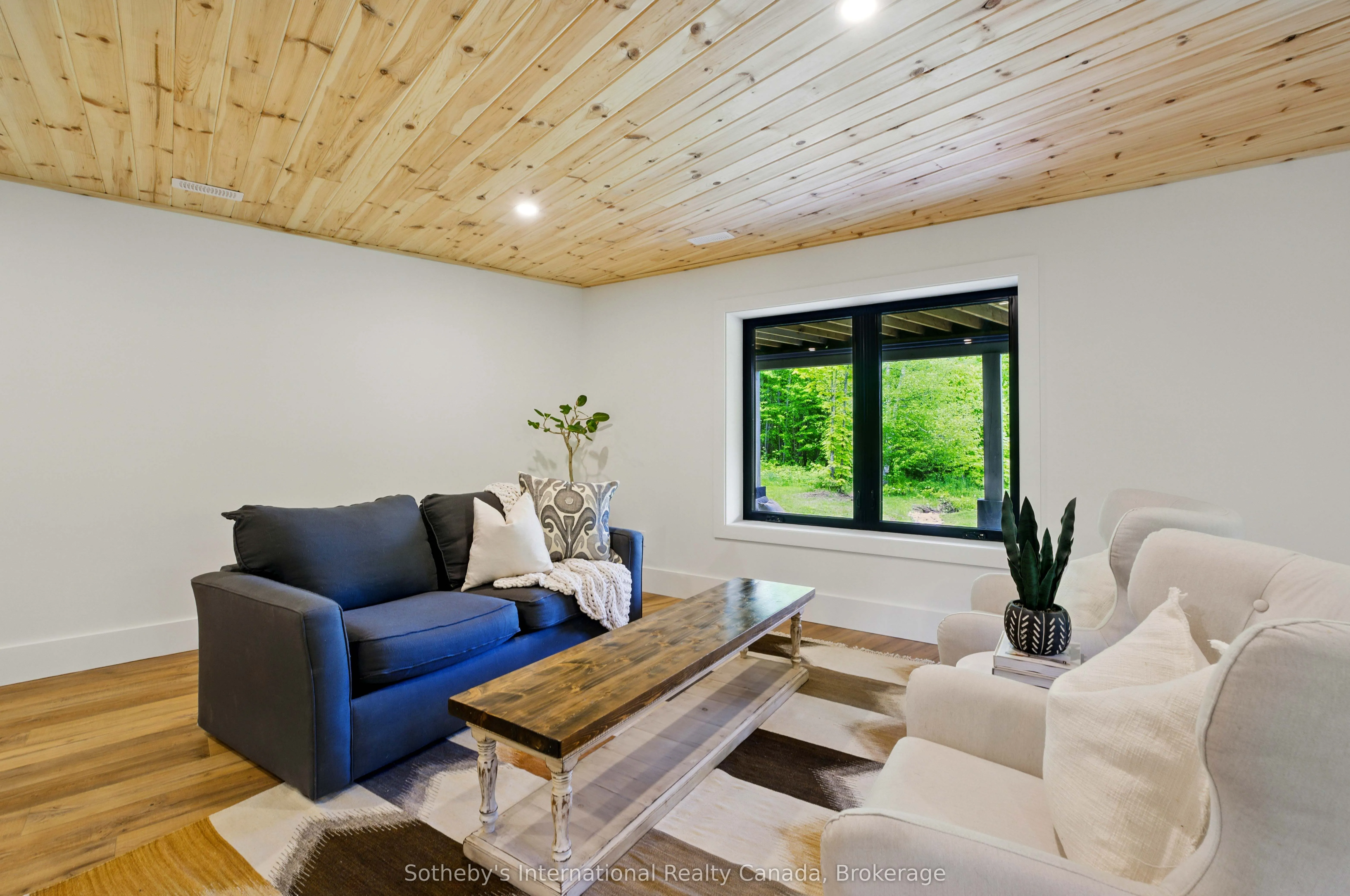 1241 Northshore Road