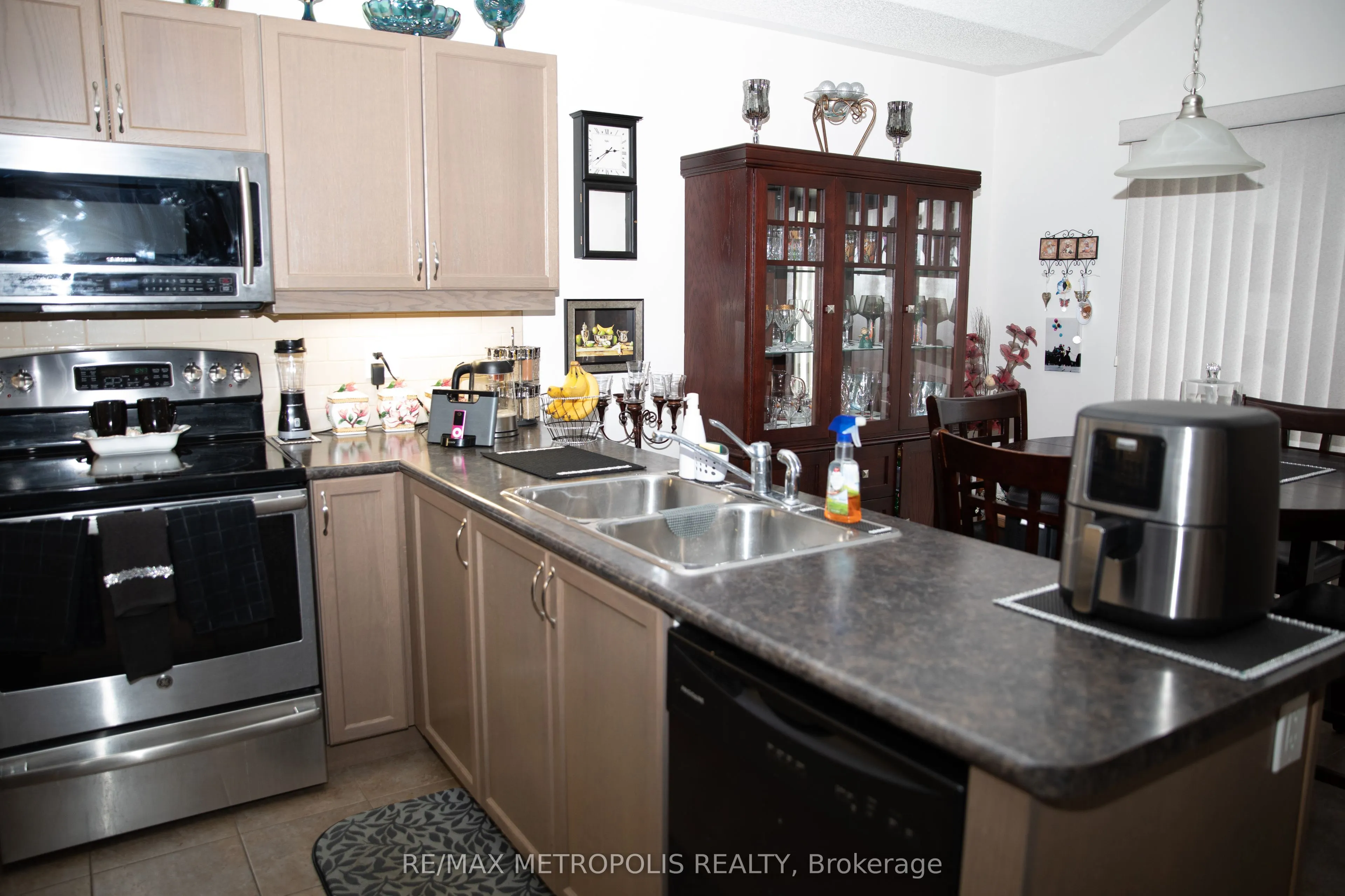 14 Lisbeth Crescent