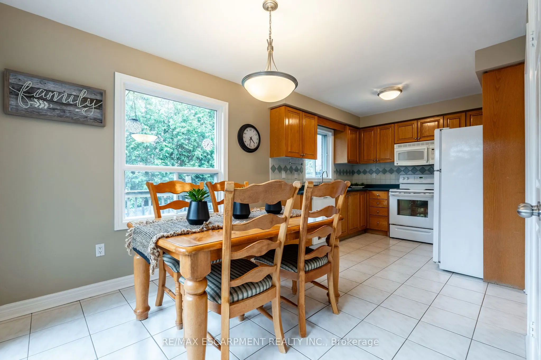 38 Fellowes Crescent