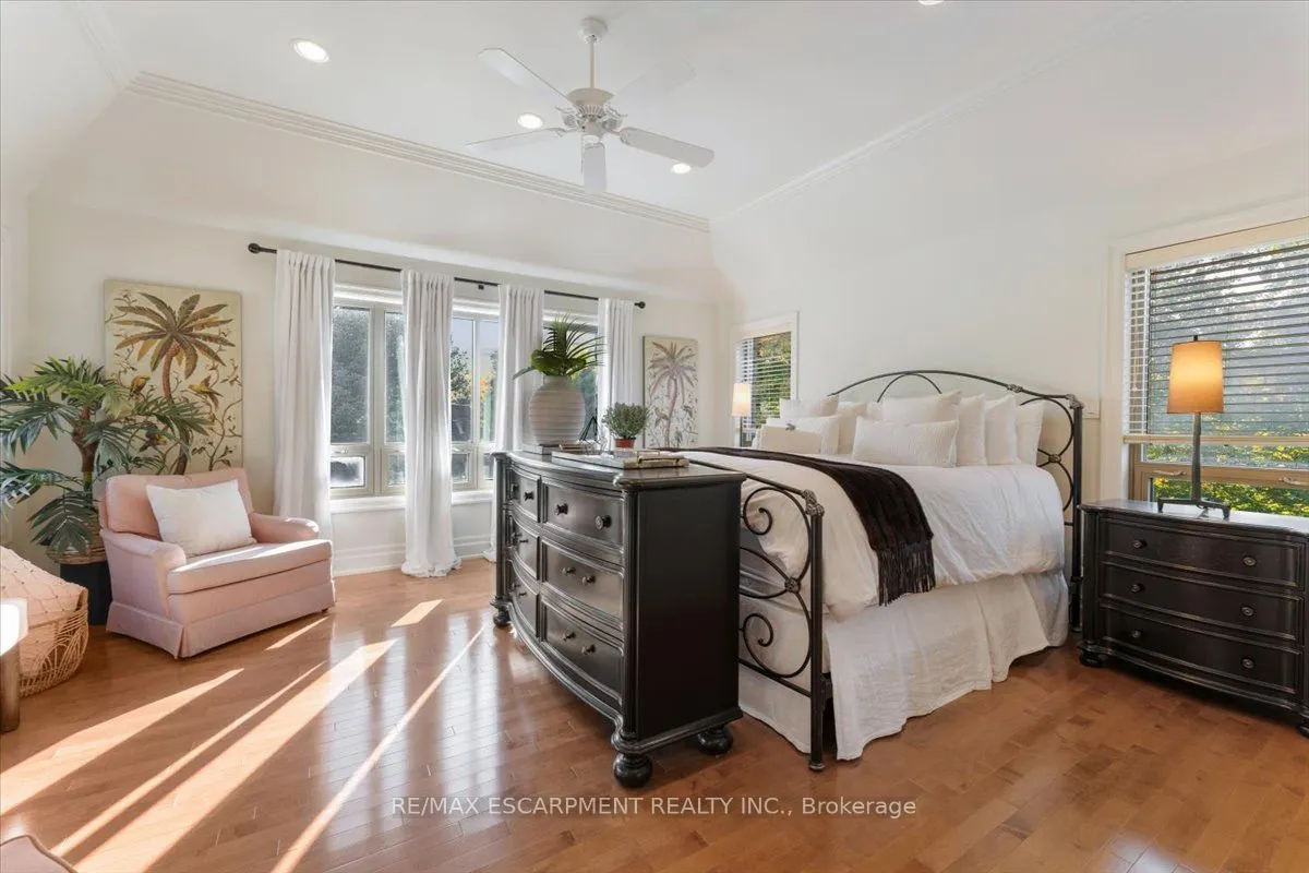 90 RIDGE Road W
